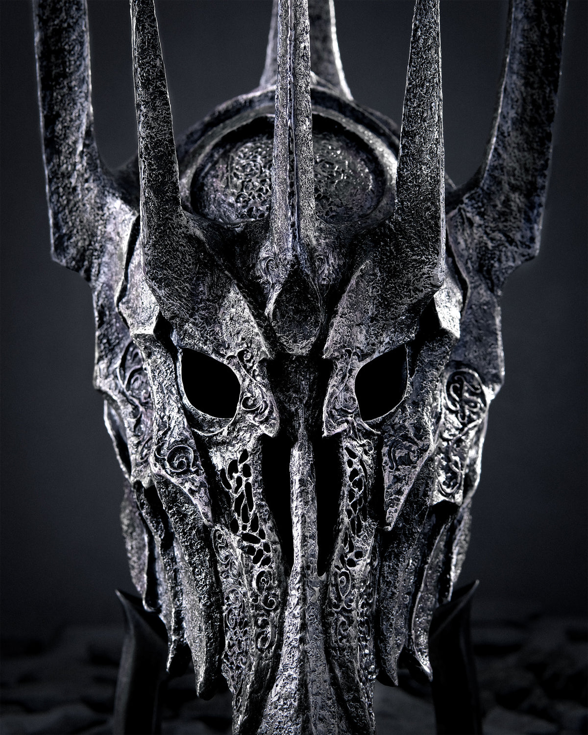 Produktbild Saurons Helm Replik - Der Herr der Ringe