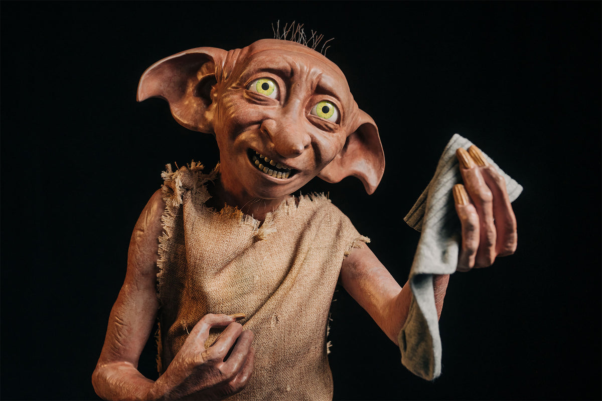 Produktbild Dobby mit Socke Life-Size Statue Version 3 - Harry Potter