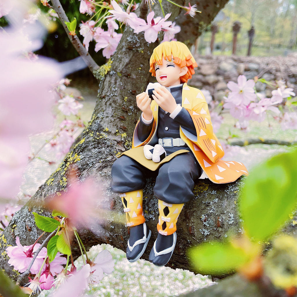 Demon Slayer - Zenitsu Agatsuma Perching Figur