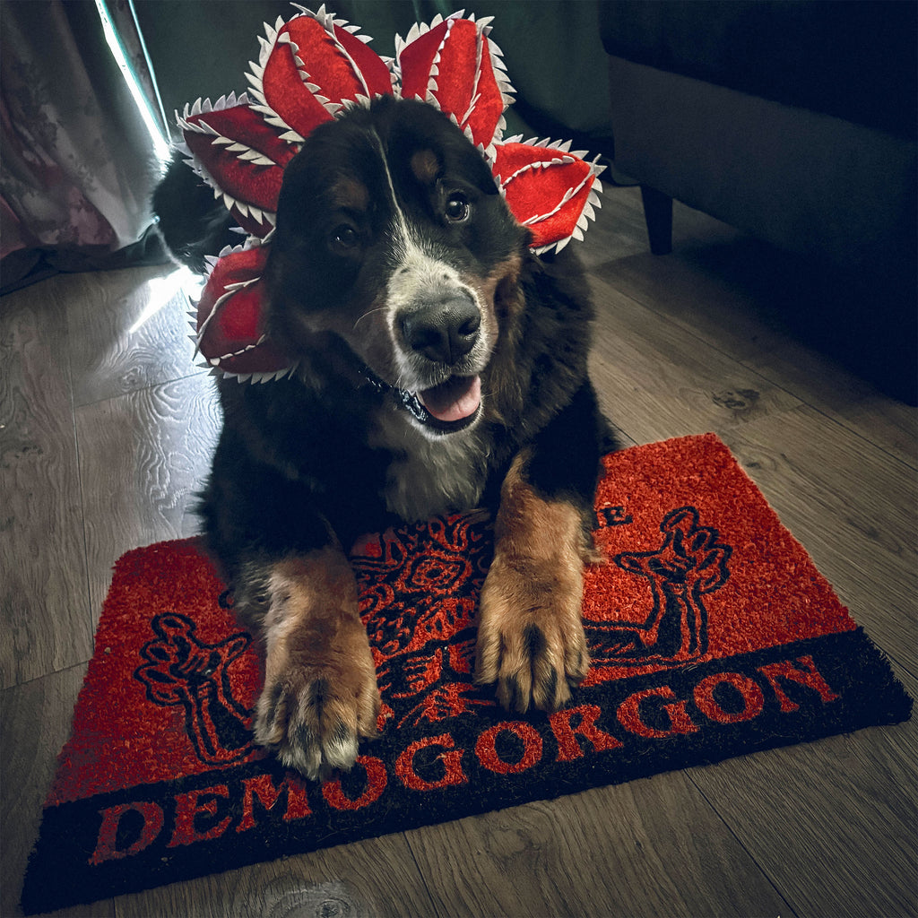 Produktbild Stranger Things 4 - Beware Demogorgon Fußmatte