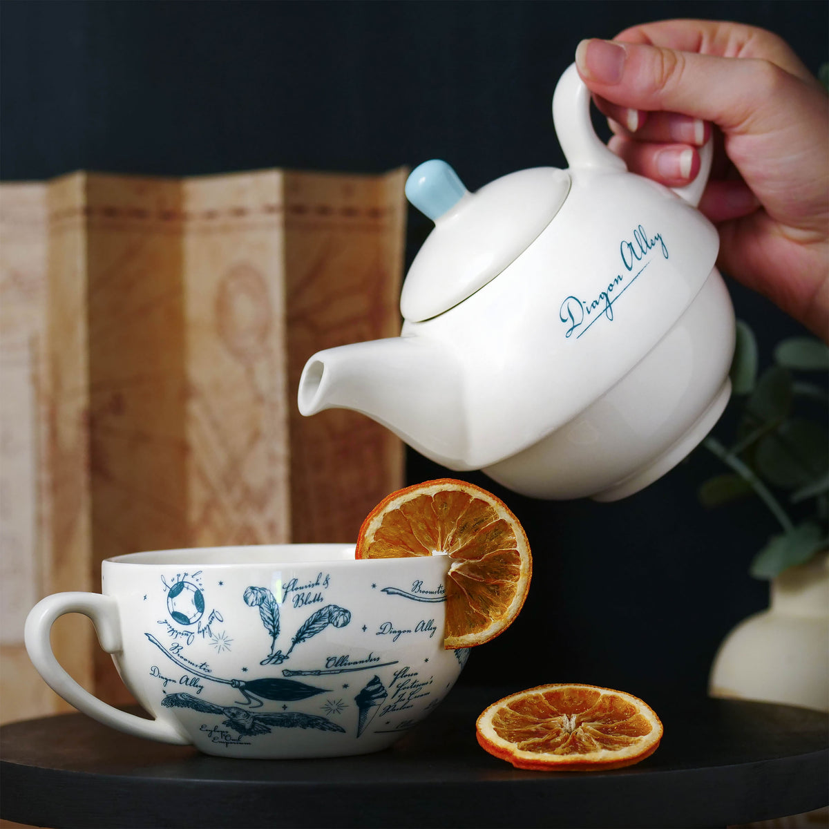 Produktbild Harry Potter - Winkelgasse Teekanne mit Tasse