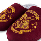 Produktbild Harry Potter - Hogwarts Wappen Plüsch Pantoffeln rot