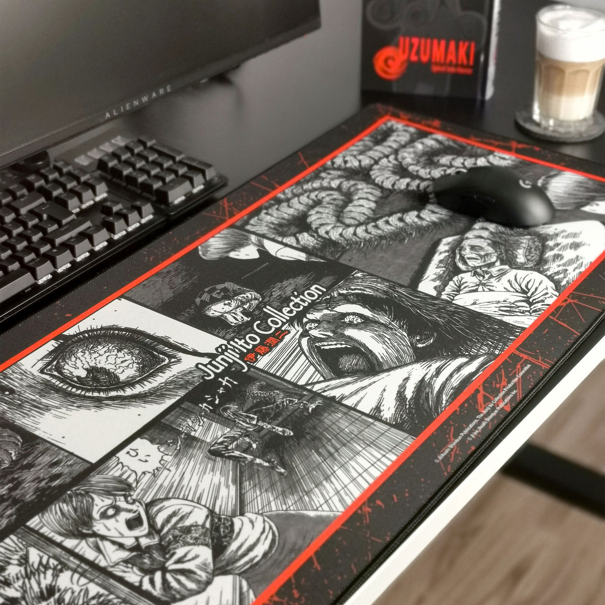 Produktbild Junji Ito - Honored Ancestor XXL Mousepad