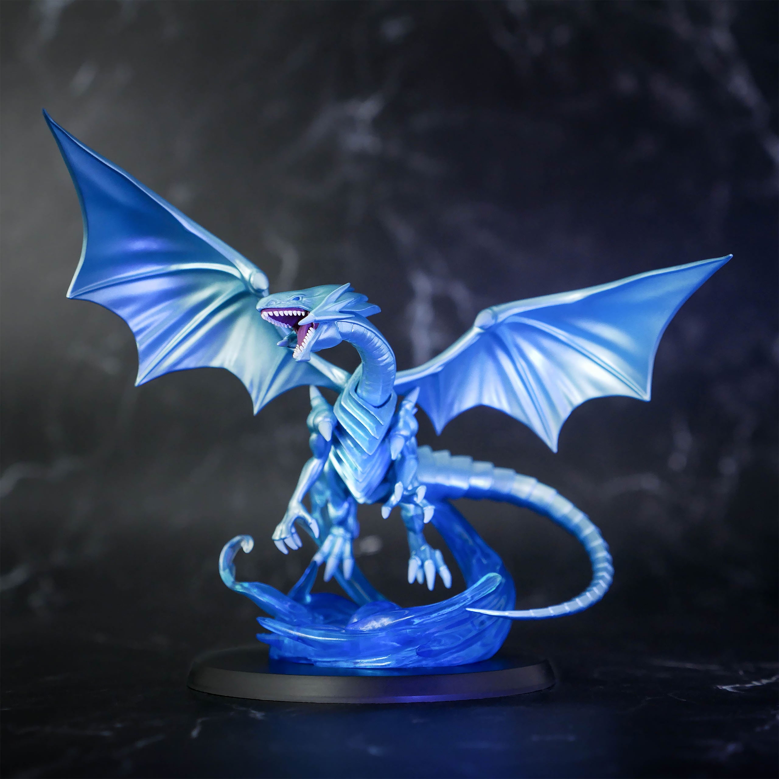 Produktbild Yu-Gi-Oh! - Blauäugiger Weißer Drache Duel Monsters Statue