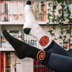 Produktbild Naruto Shippuden - Sasuke Symbol Socken 3er Set