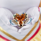 Produktbild Sailor Moon - Cosmos Eternal Moon Verwandlungsbrosche mit Licht- und Soundeffekten