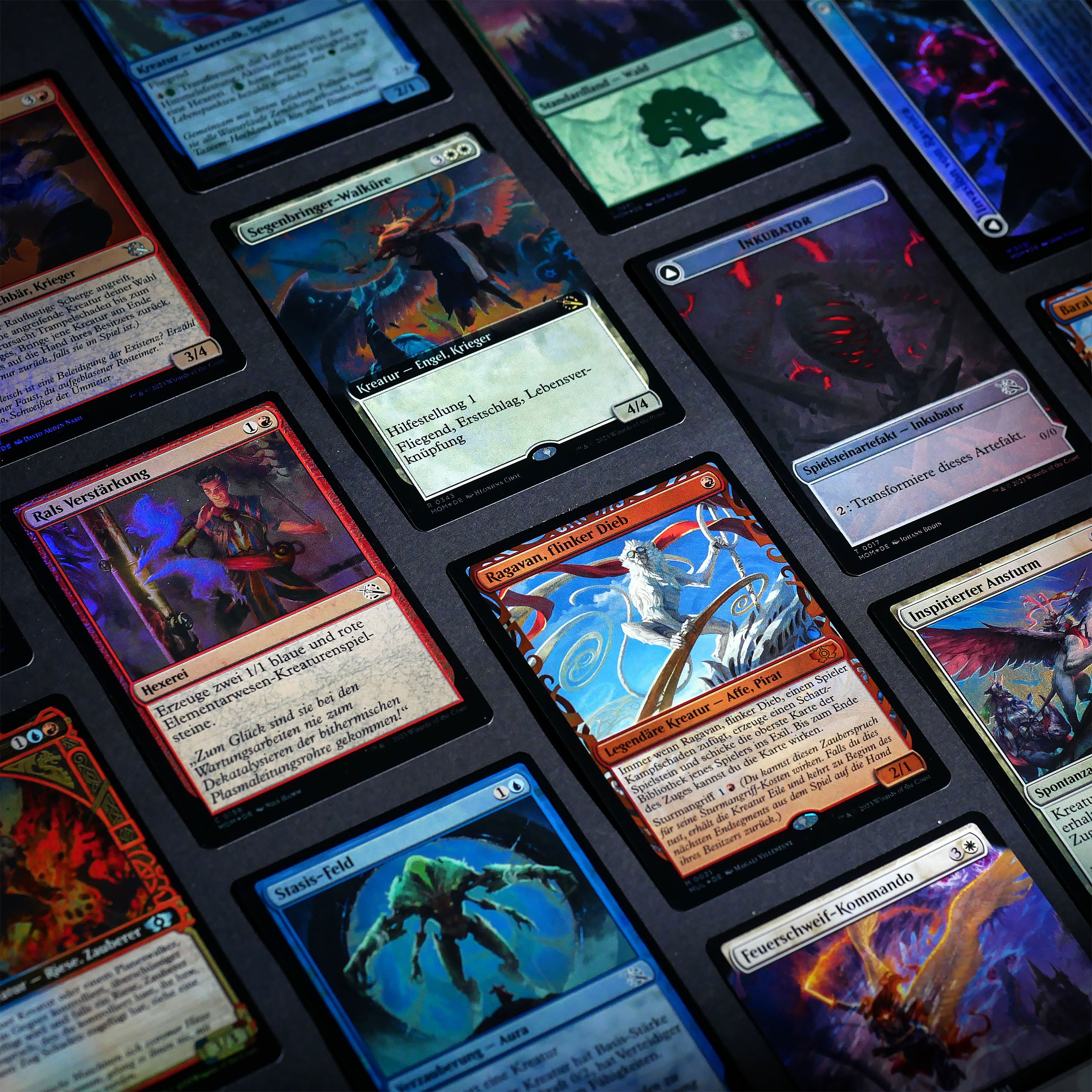 Product image March of the Machine Cavalry Charge Commander Deck - Magic The Gathering