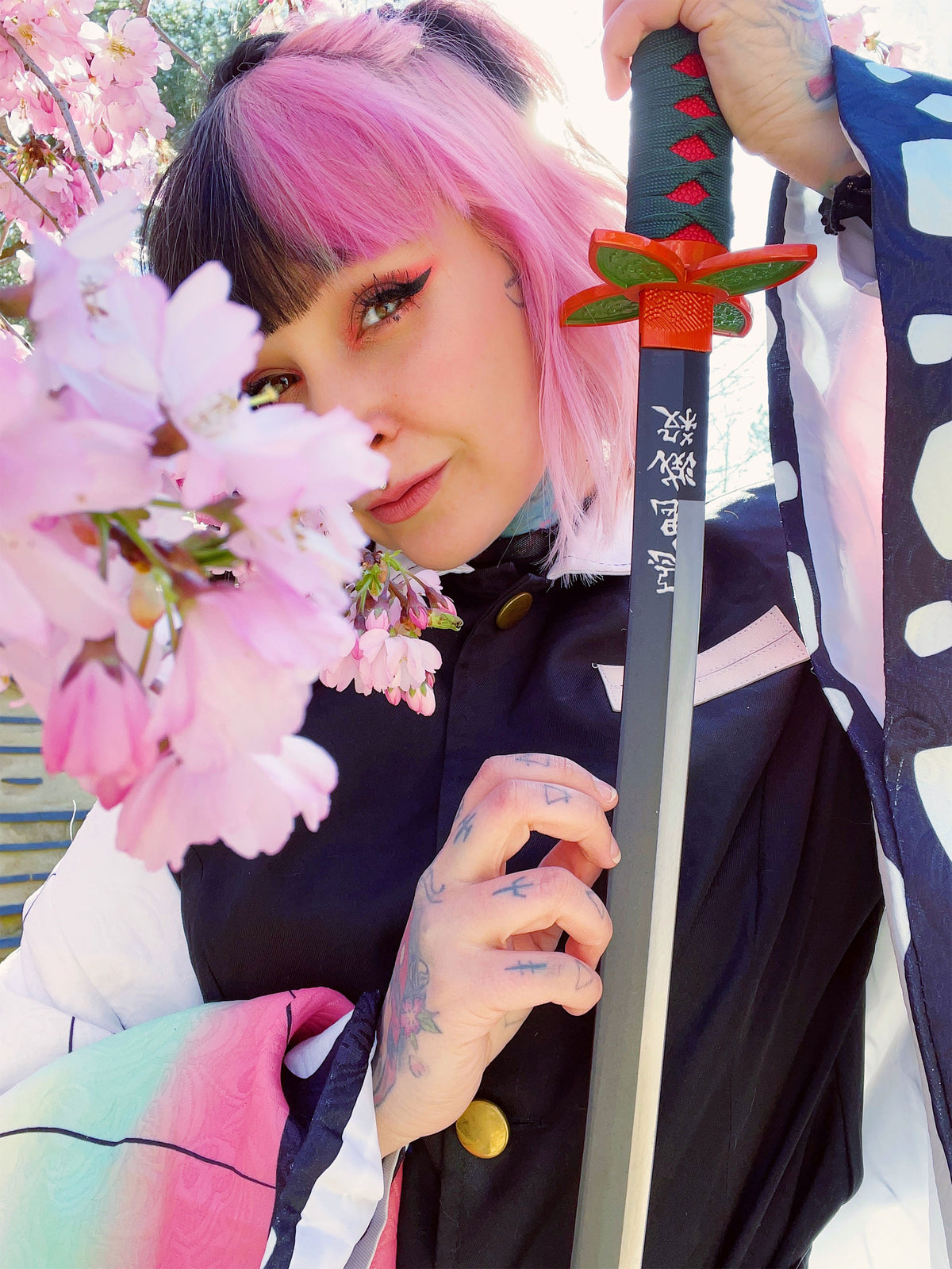Produktbild Shinobu Hashira Katana Replik mit Saya für Demon Slayer Fans