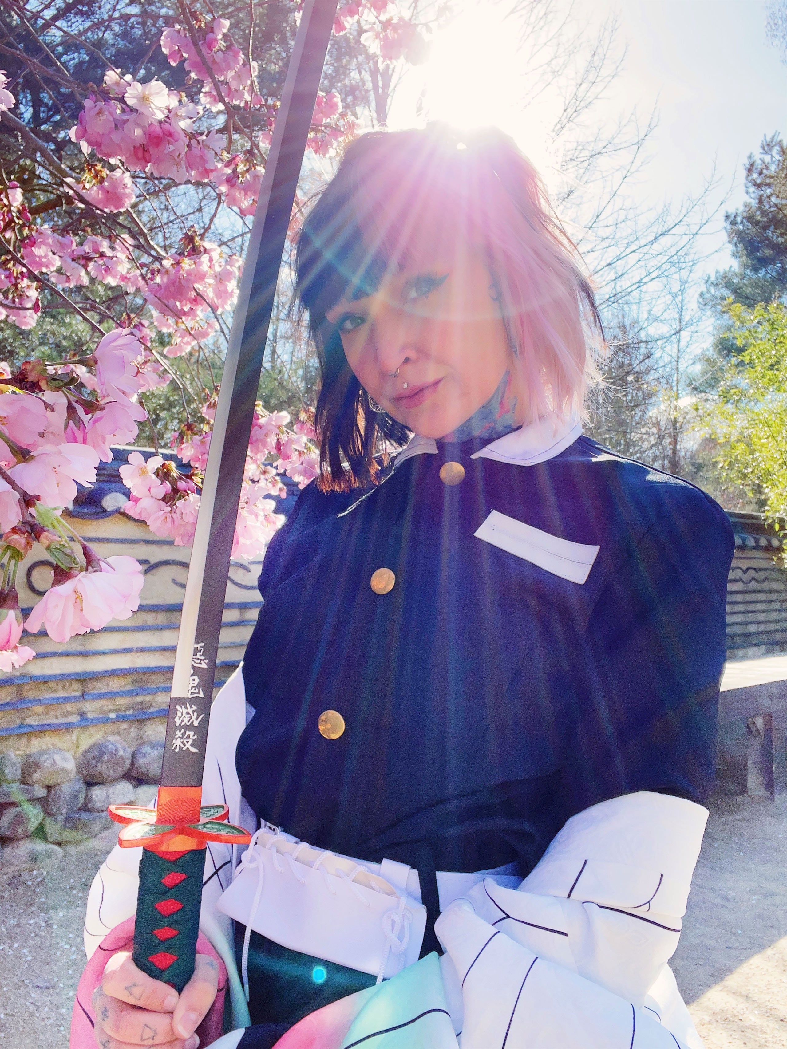 Produktbild Shinobu Hashira Katana Replik mit Saya für Demon Slayer Fans