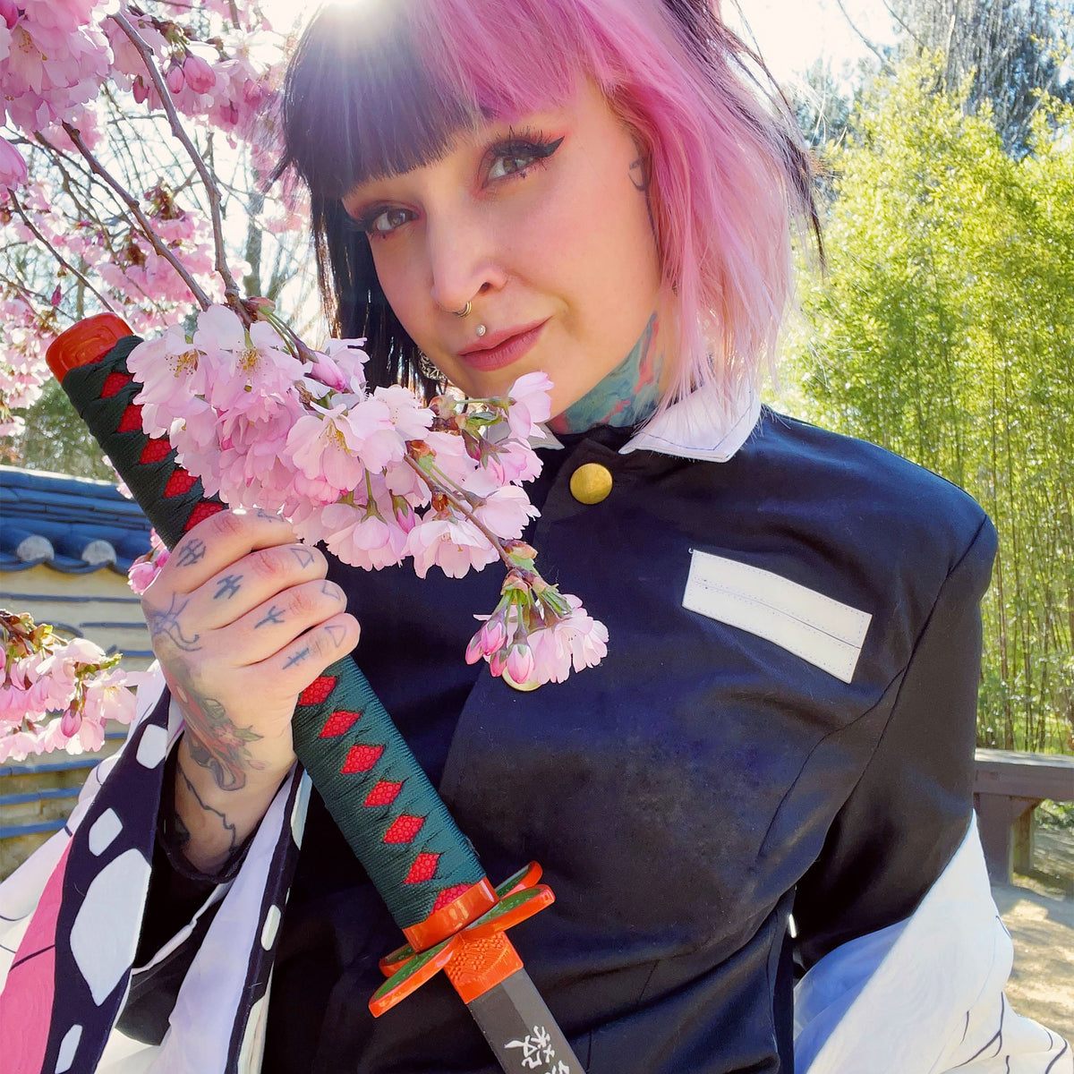 Produktbild Shinobu Hashira Katana Replik mit Saya für Demon Slayer Fans