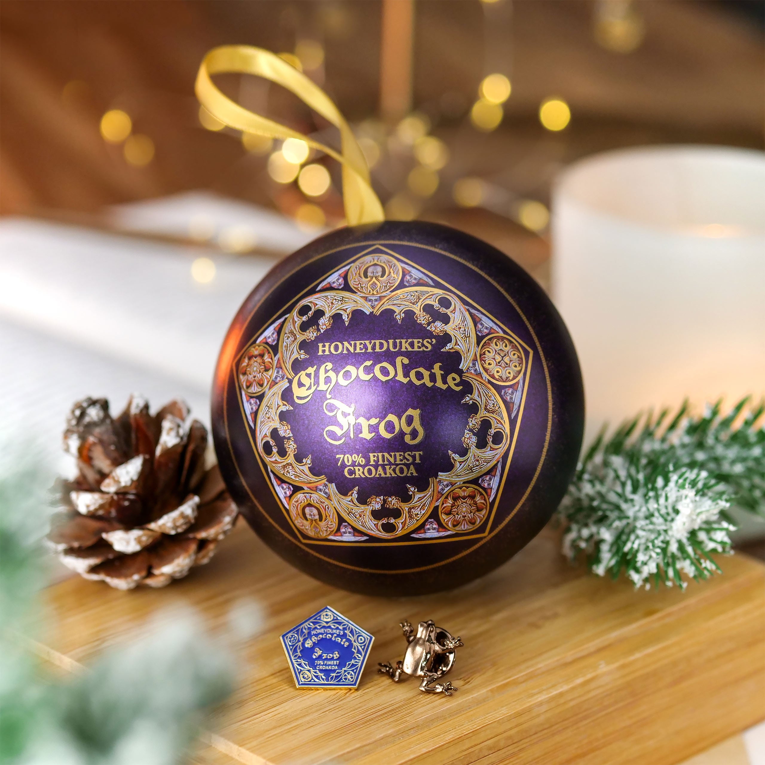 Produktbild Harry Potter - Schokofrosch Weihnachtskugel mit Pins