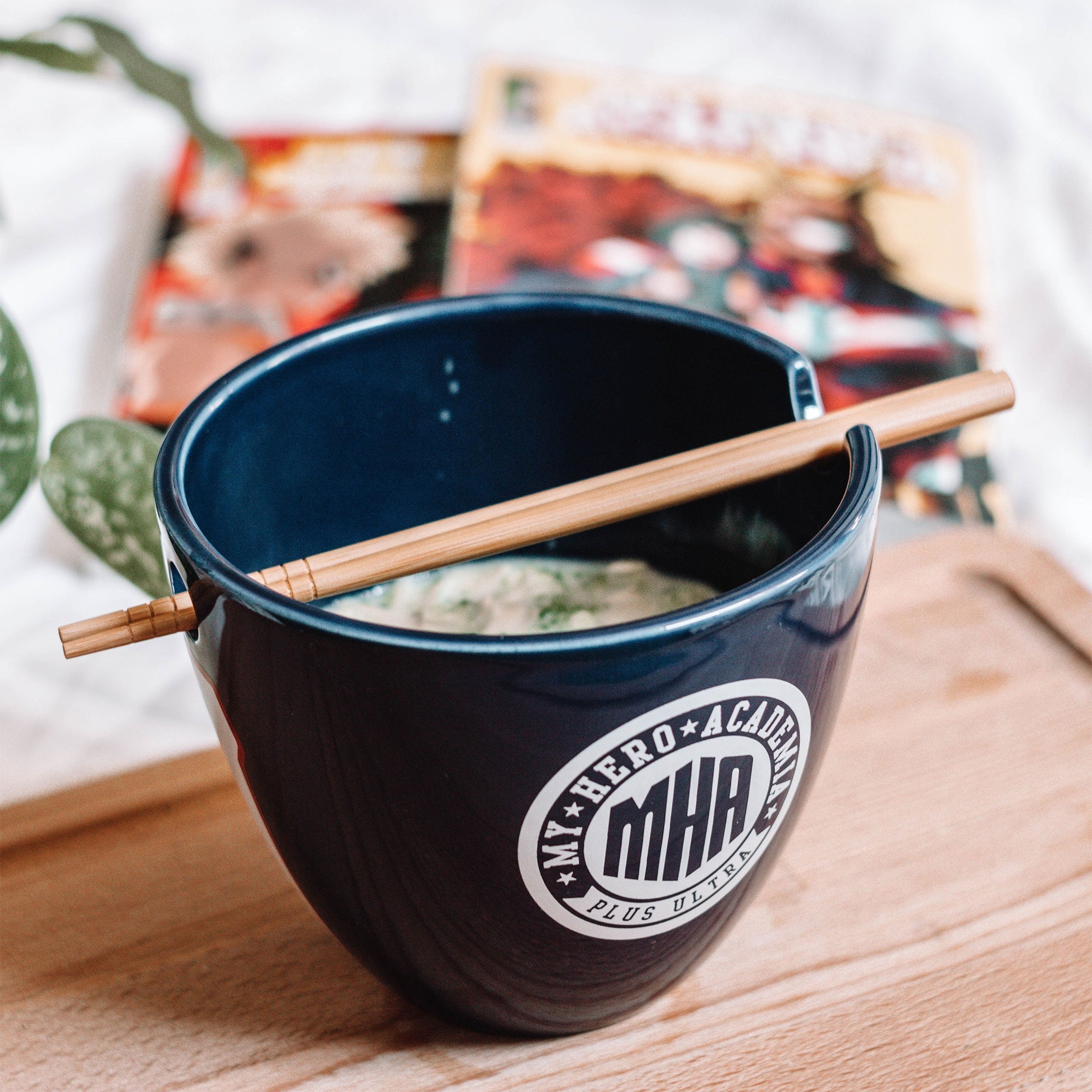 Produktbild My Hero Academia - Uniform UA Ramen Schale mit Ess-Stäbchen