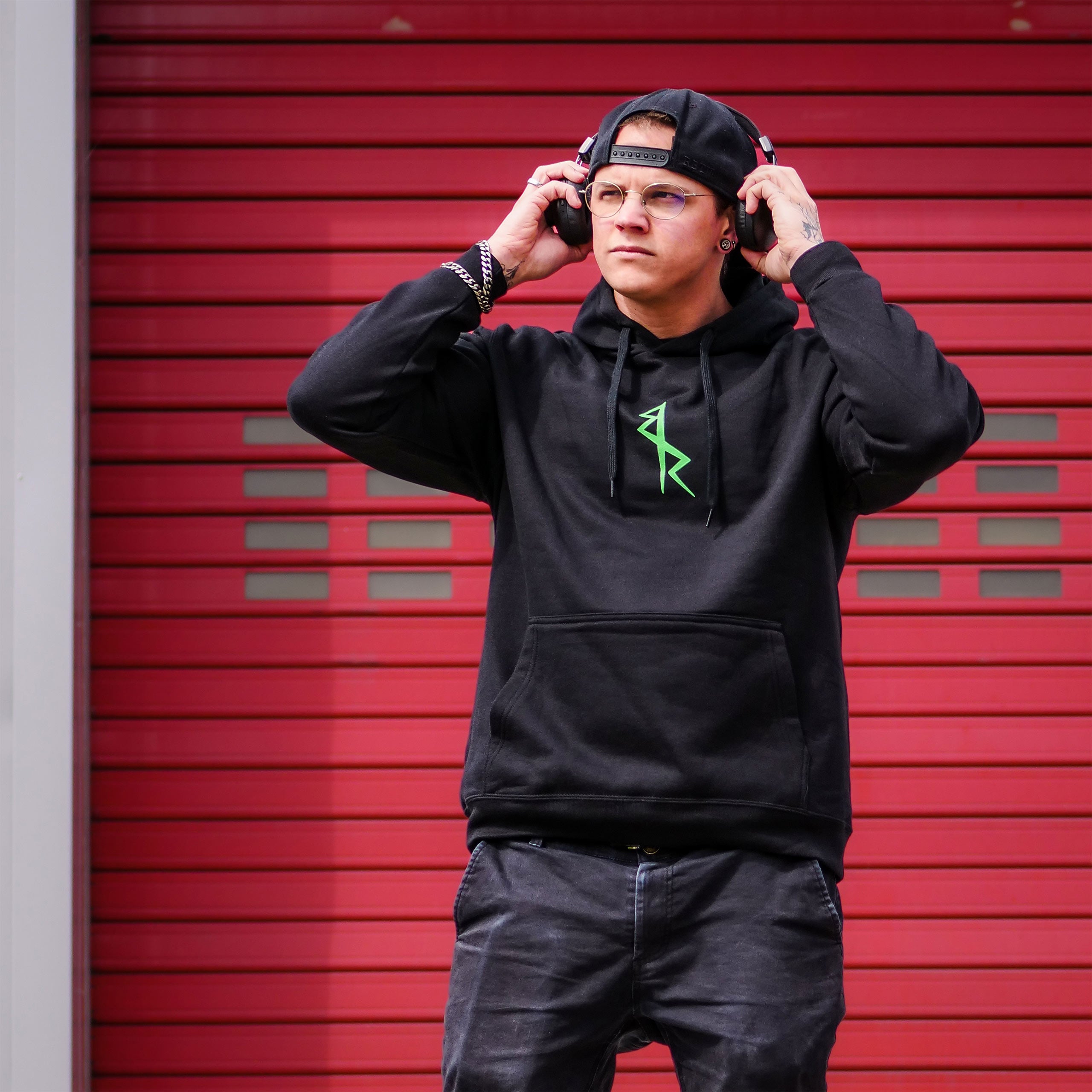 Produktbild Cyberpunk Edgerunners - Rebecca Neon Hoodie schwarz
