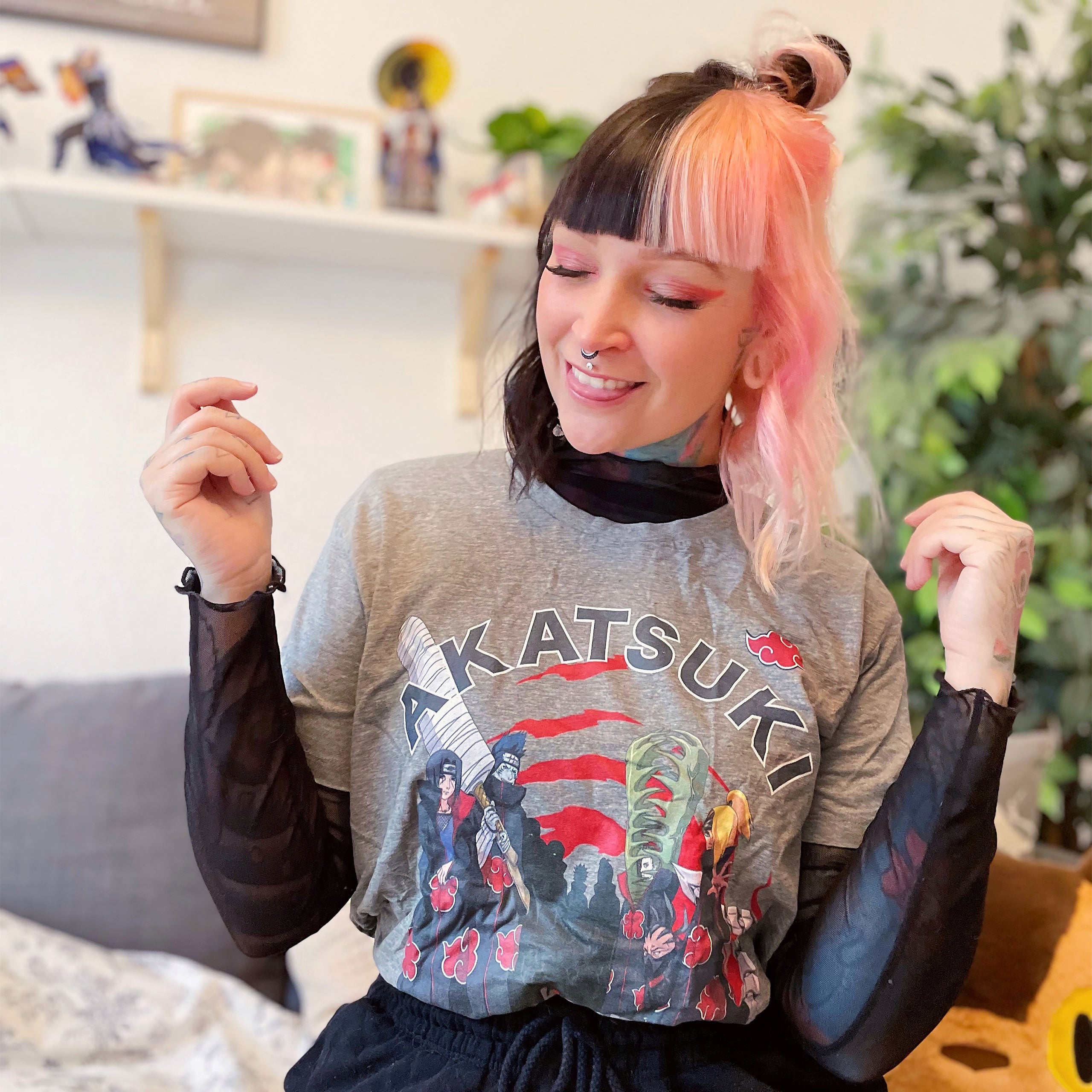 Produktbild Naruto Shippuden - Akatsuki Organisation T-Shirt grau