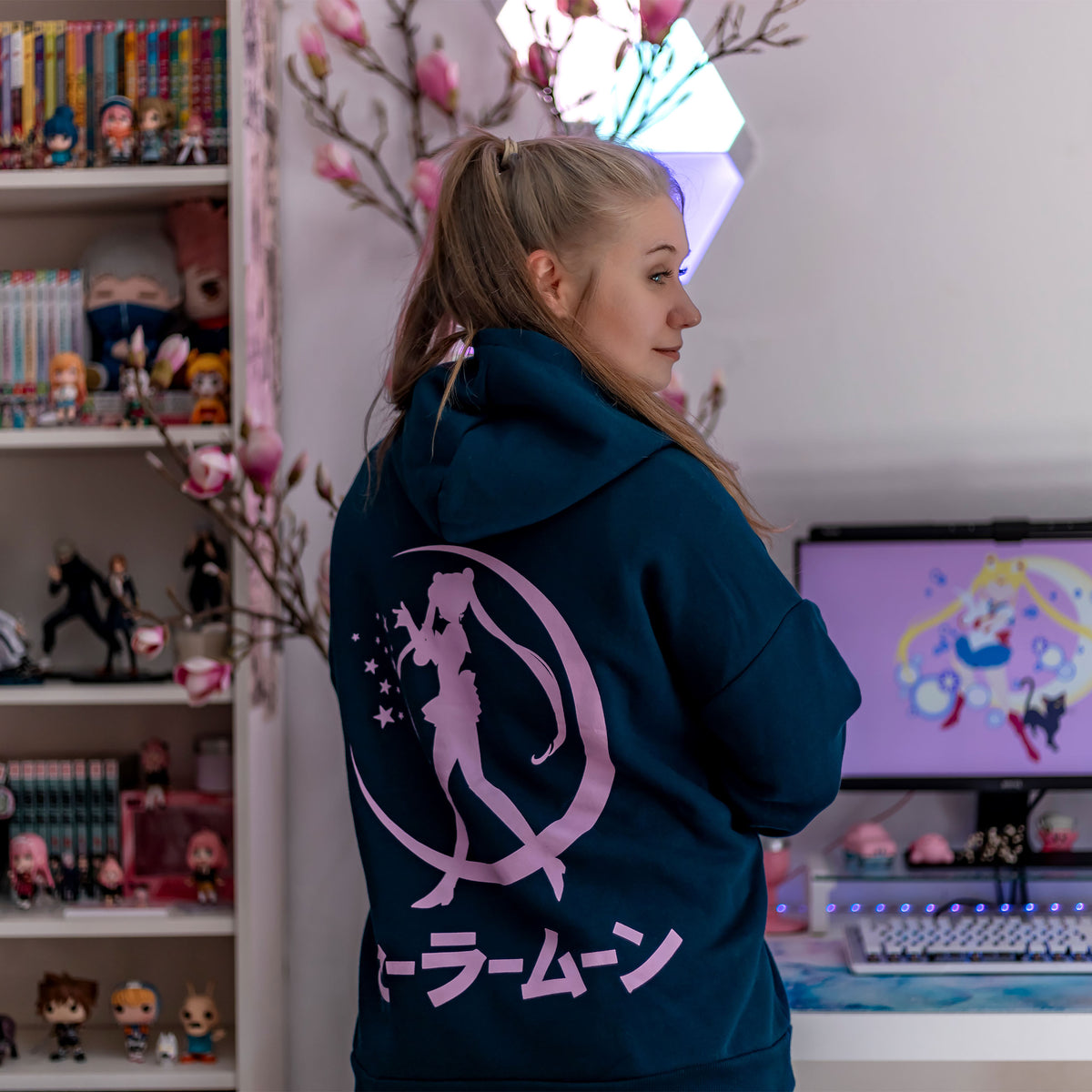 Produktbild Sailor Moon - Silhouette Hoodie blau