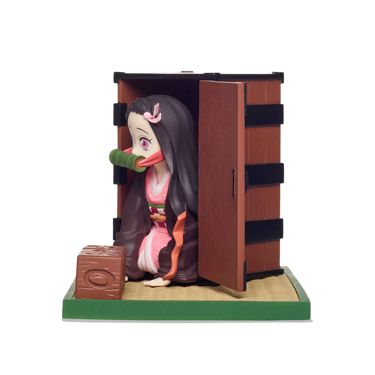 Produktbild Demon Slayer - Nezuko Ewiger Kalender Diorama Figur