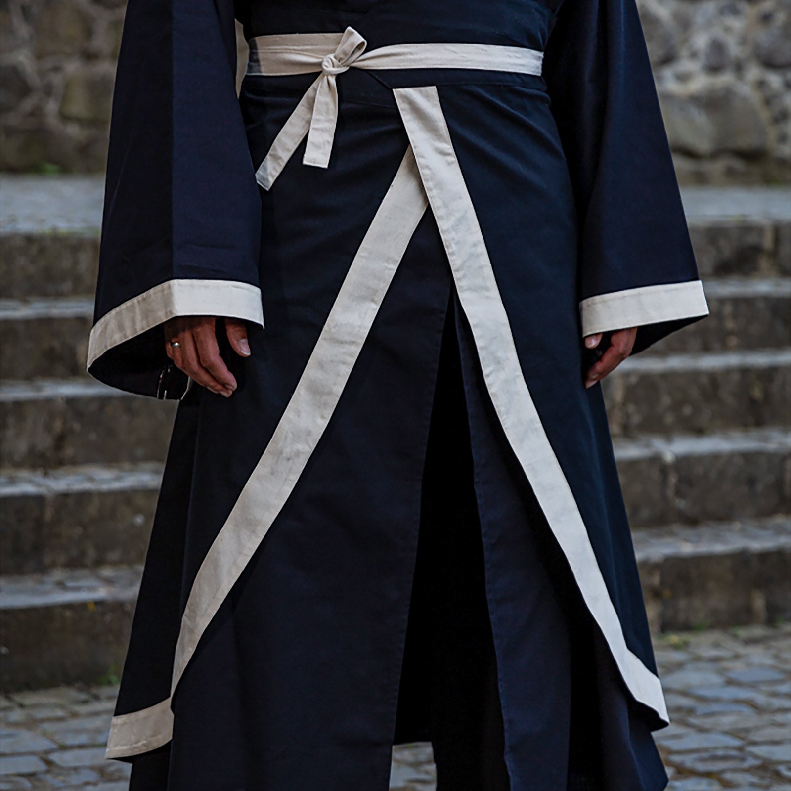 Produktbild Dungeons & Dragons - Magier Kampfrock schwarz-natur
