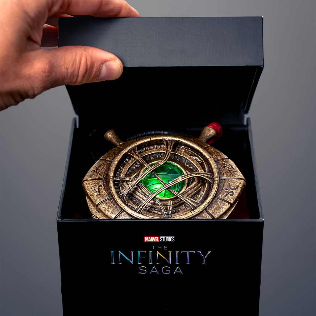 Produktbild Doctor Strange - Das Auge von Agamotto Kette mit Leuchteffekt