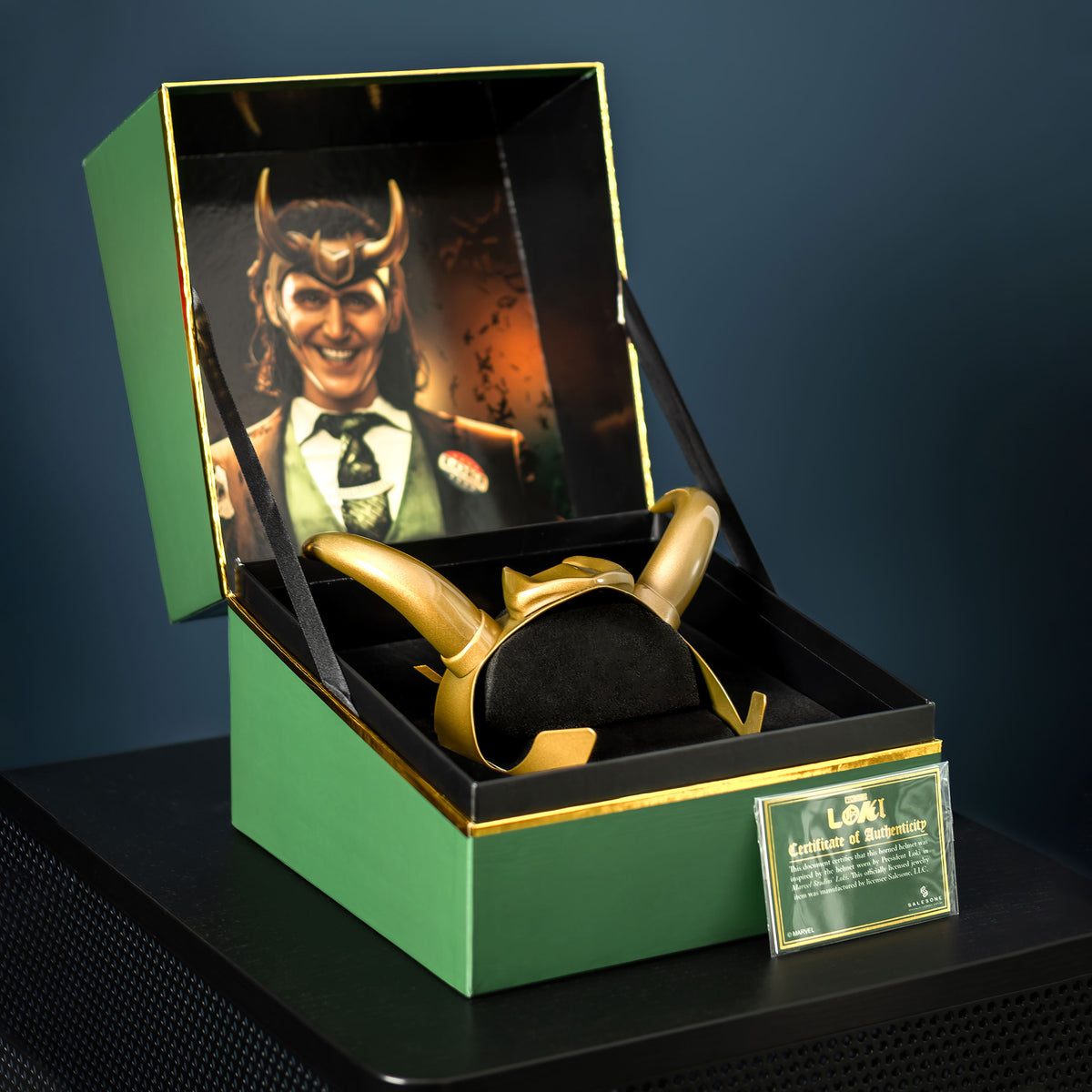 Produktbild Loki - Master of Mischief Helm Replik