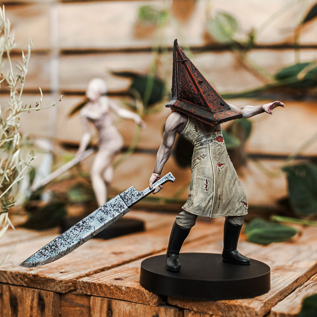 Silent Hill 2 - Red Pyramid Head Figur