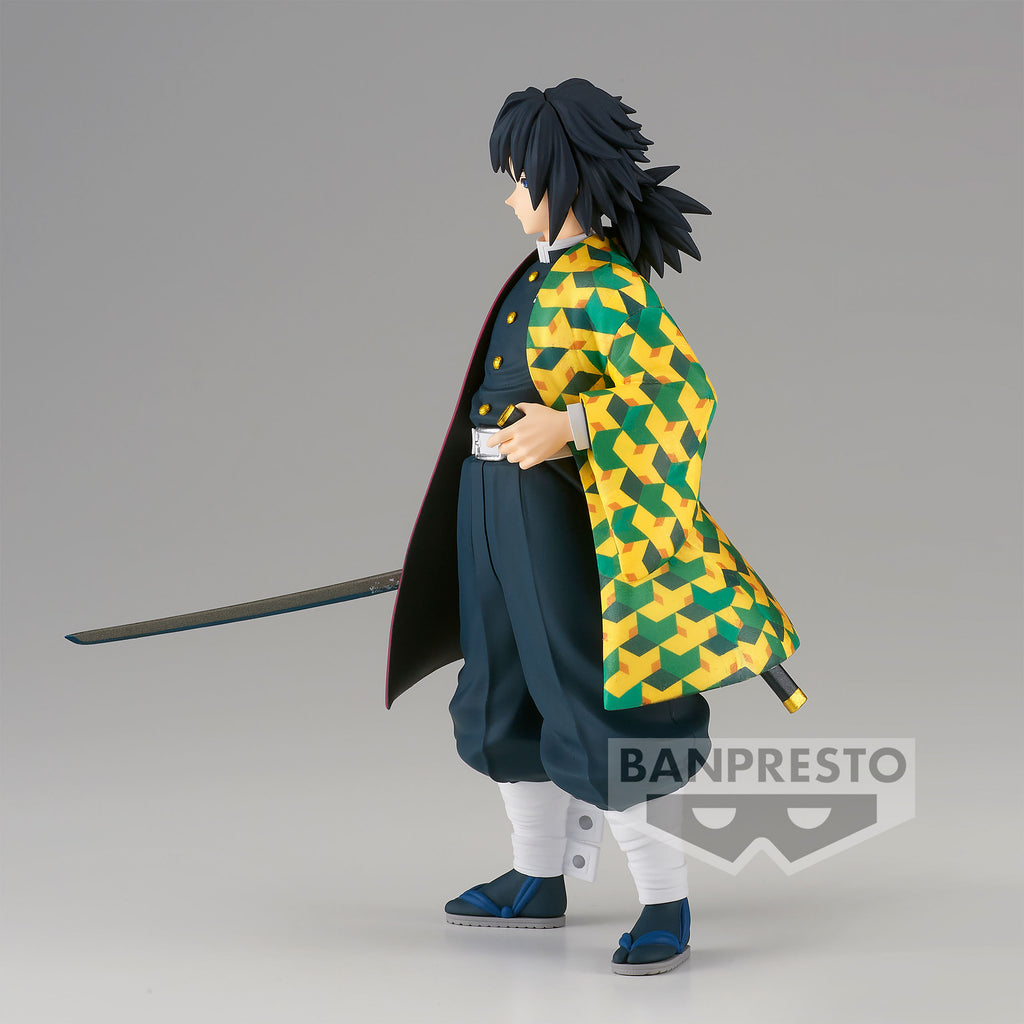 Produktbild Demon Slayer - Giyu Tomioka Figur 17cm