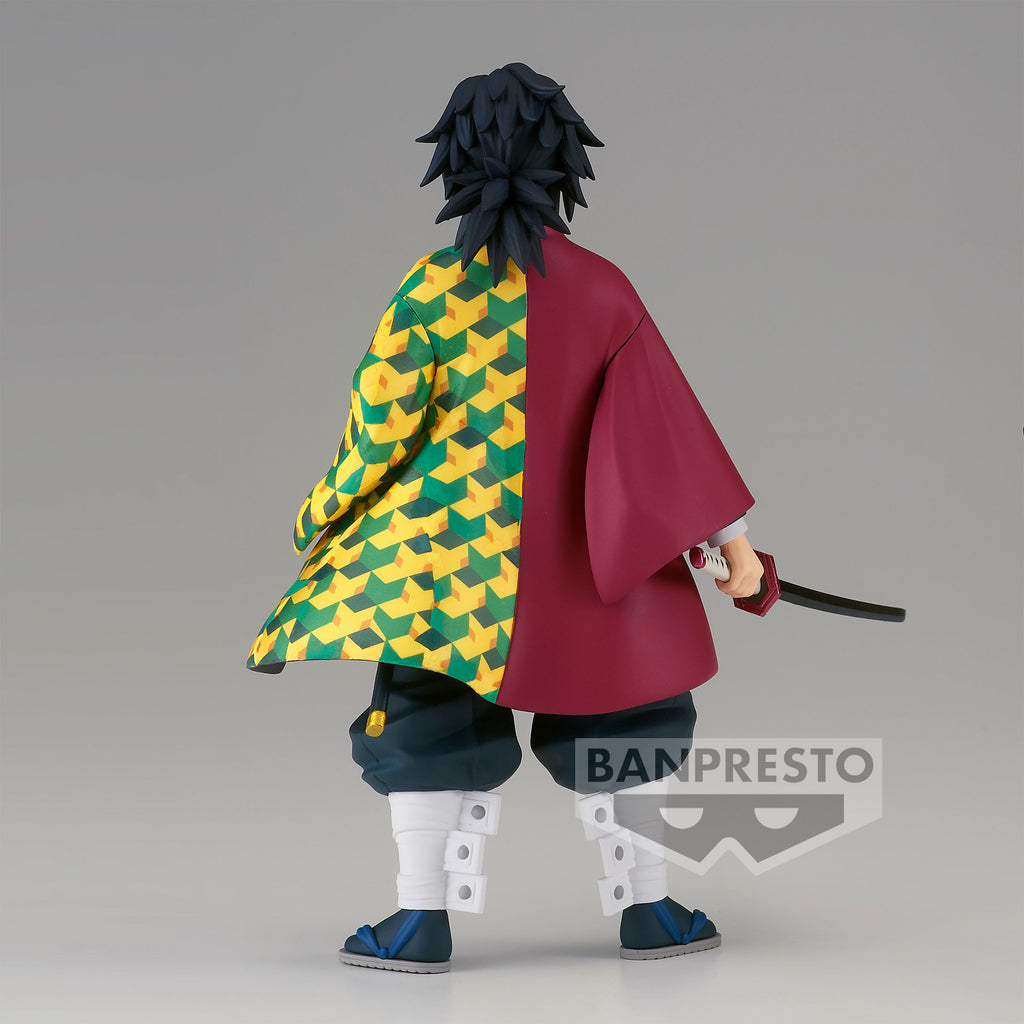 Produktbild Demon Slayer - Giyu Tomioka Figur 17cm