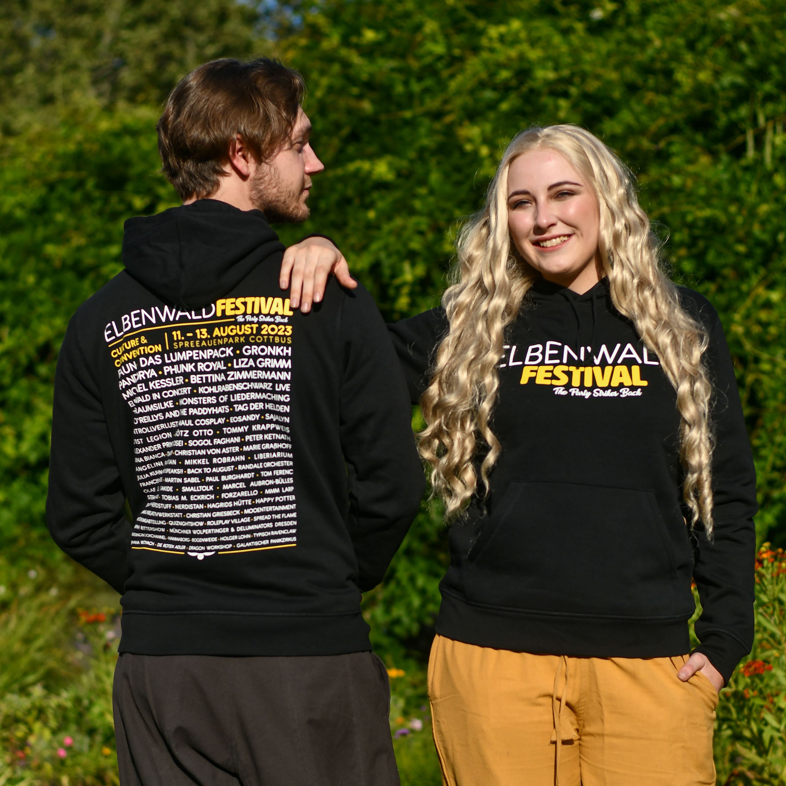 Produktbild Elbenwald Festival The Party Strikes Back Hoodie schwarz