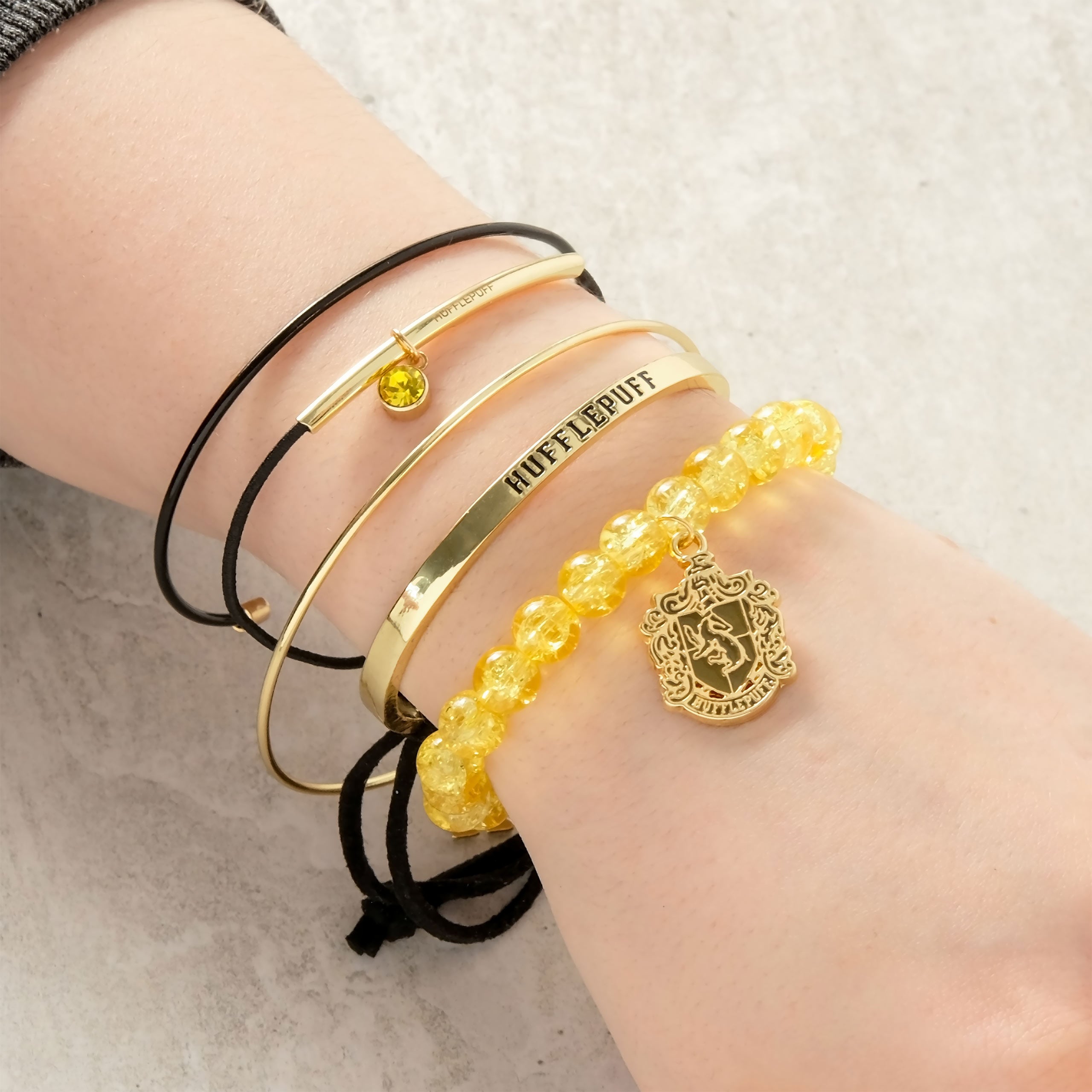 Produktbild Harry Potter - Hufflepuff Armbänder 5er Set