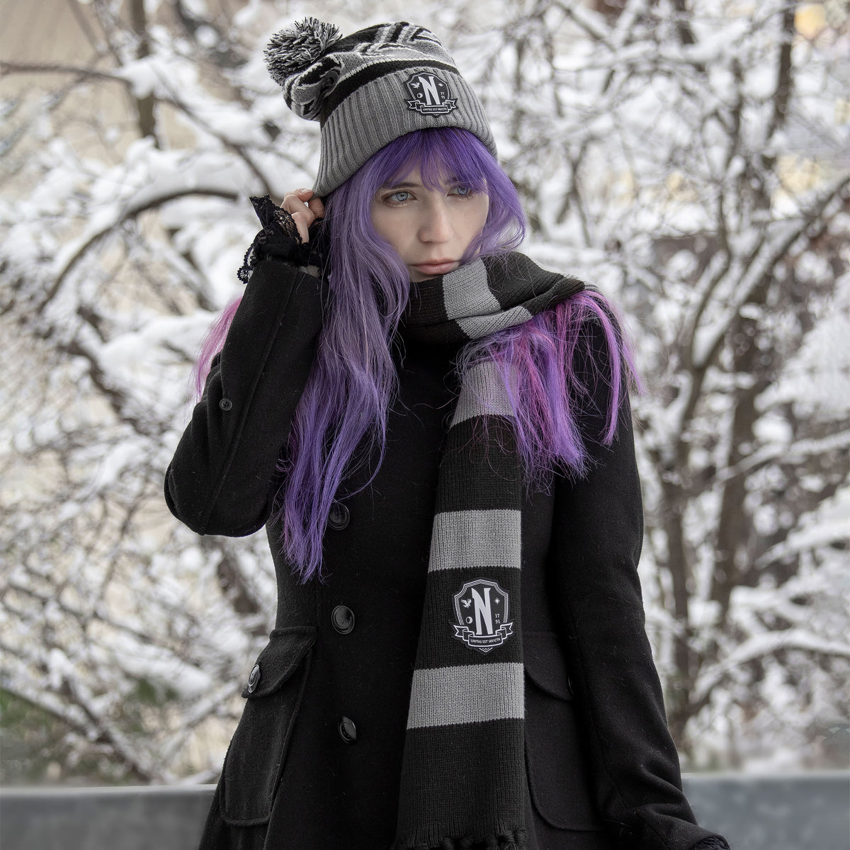 Produktbild Wednesday - Nevermore Academy Schal