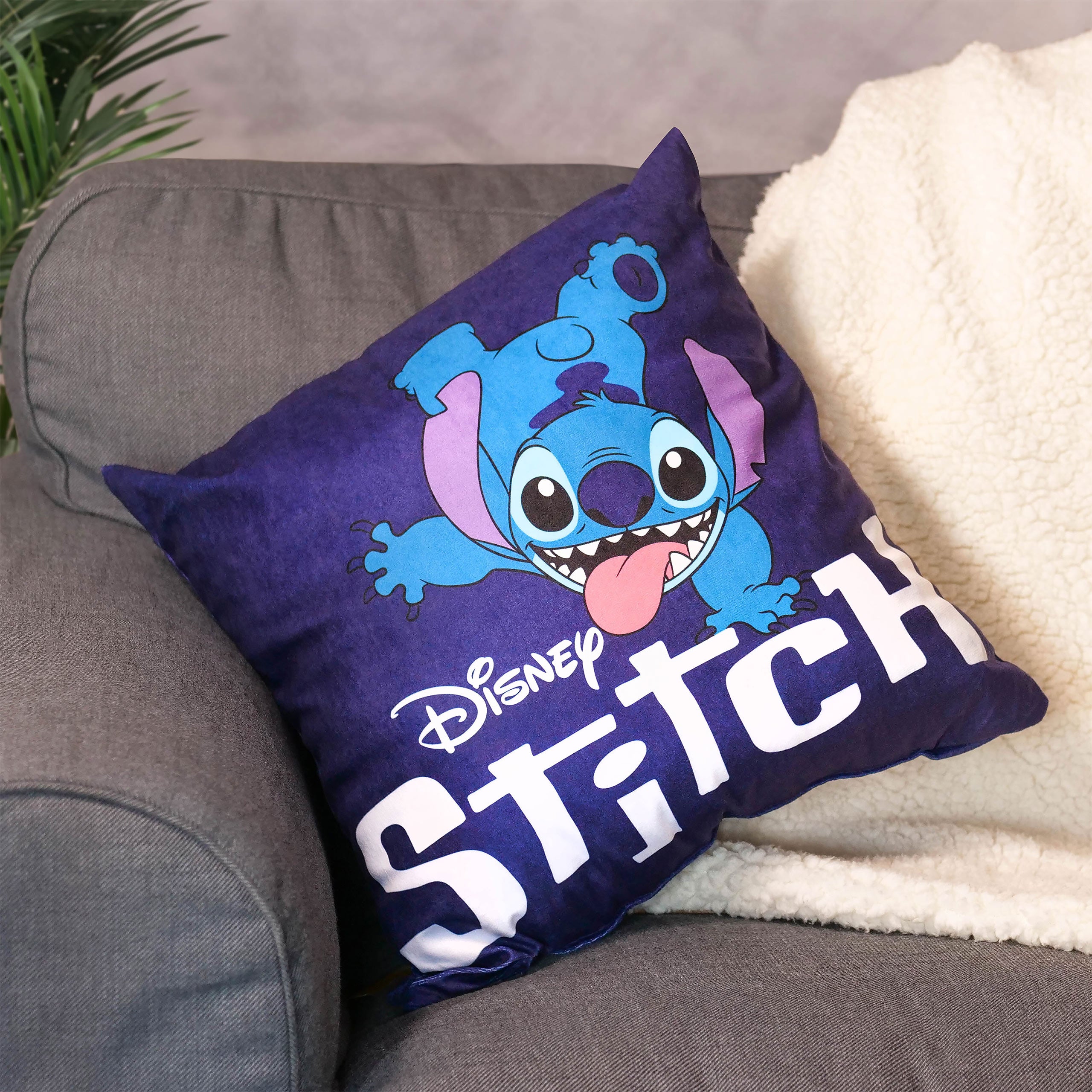Produktbild Stitch Ohana Means Family Kissen - Lilo & Stitch