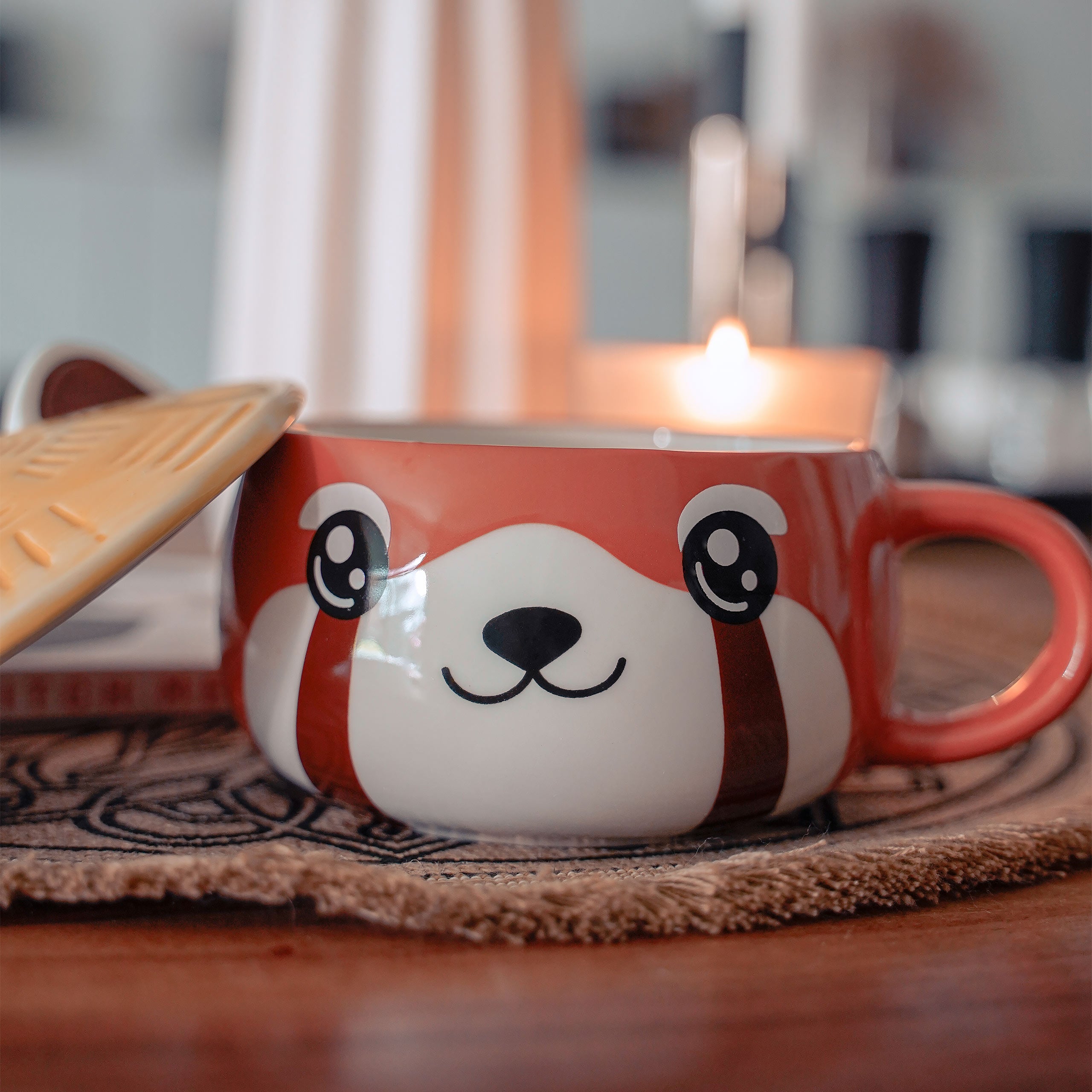 Produktbild Roter Panda Kawaii Tasse mit Deckel für Anime Fans