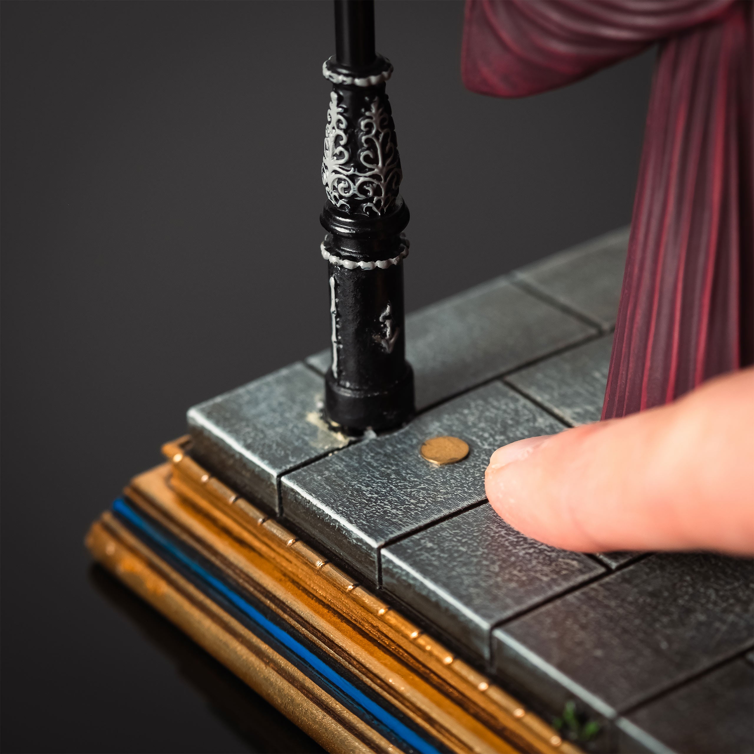 Produktbild Harry Potter - Dumbledore Privet Drive Diorama Figur mit Licht