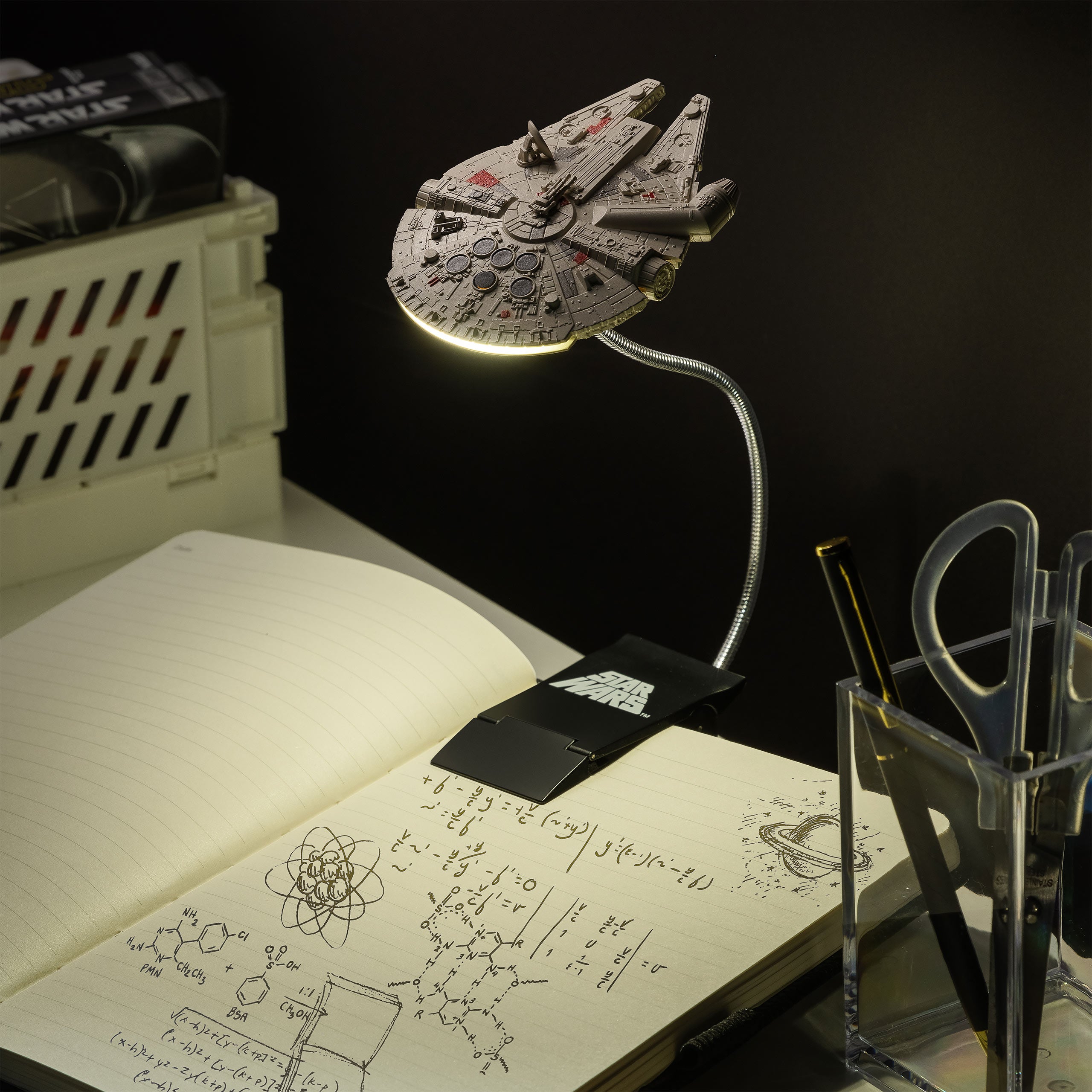 Produktbild Star Wars - Millennium Falcon Leselampe