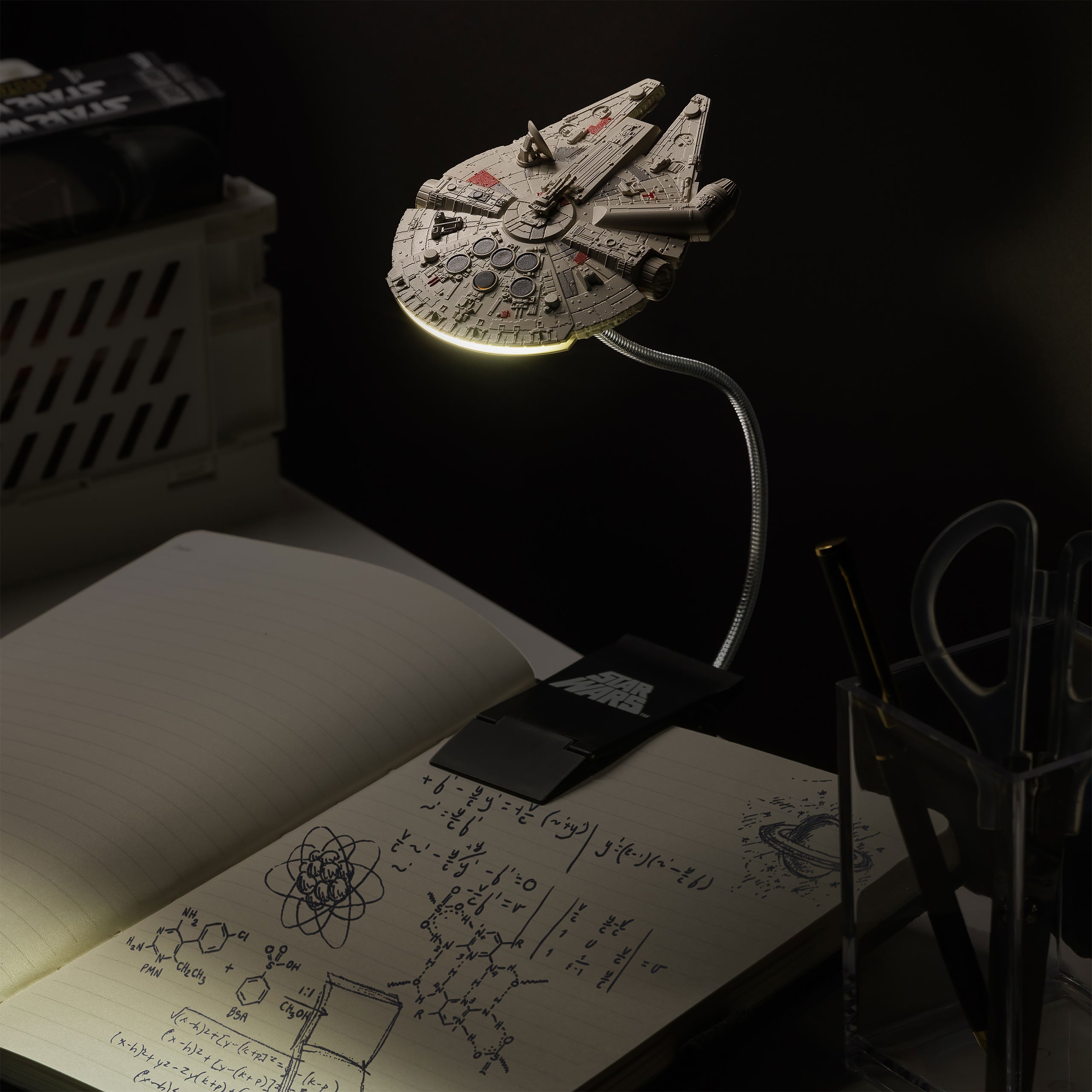 Produktbild Star Wars - Millennium Falcon Leselampe
