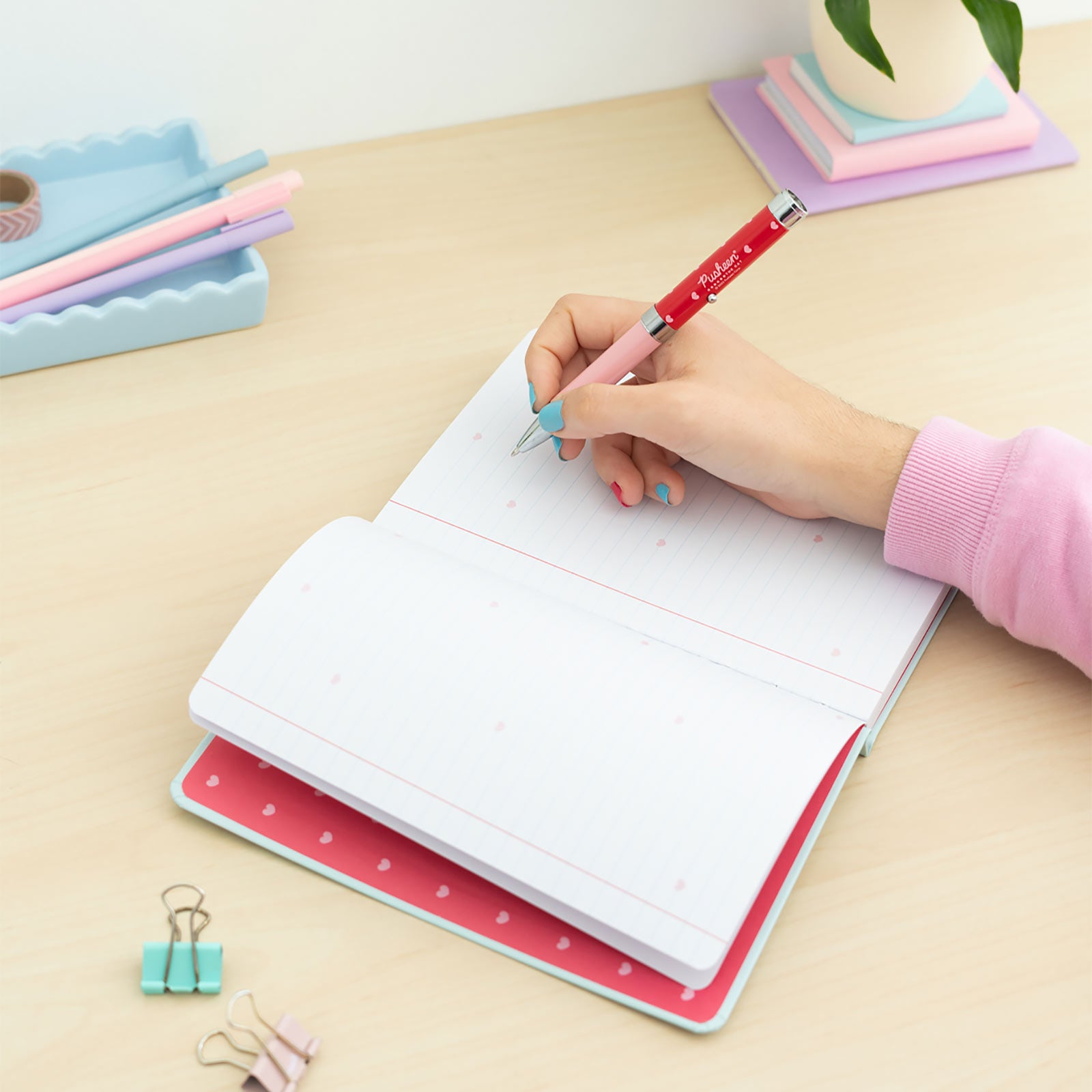 Produktbild Pusheen - Purrfect Love Notizbuch mit Kugelschreiber