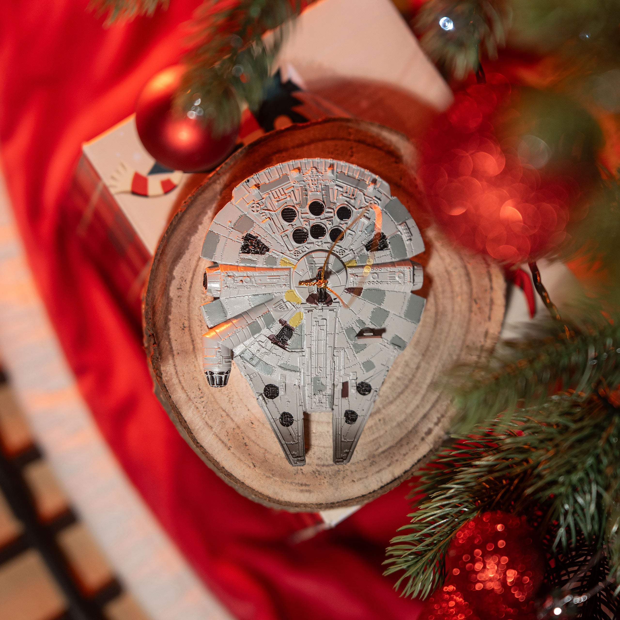 Produktbild Star Wars - Millennium Falcon Weihnachtsbaum-Schmuck