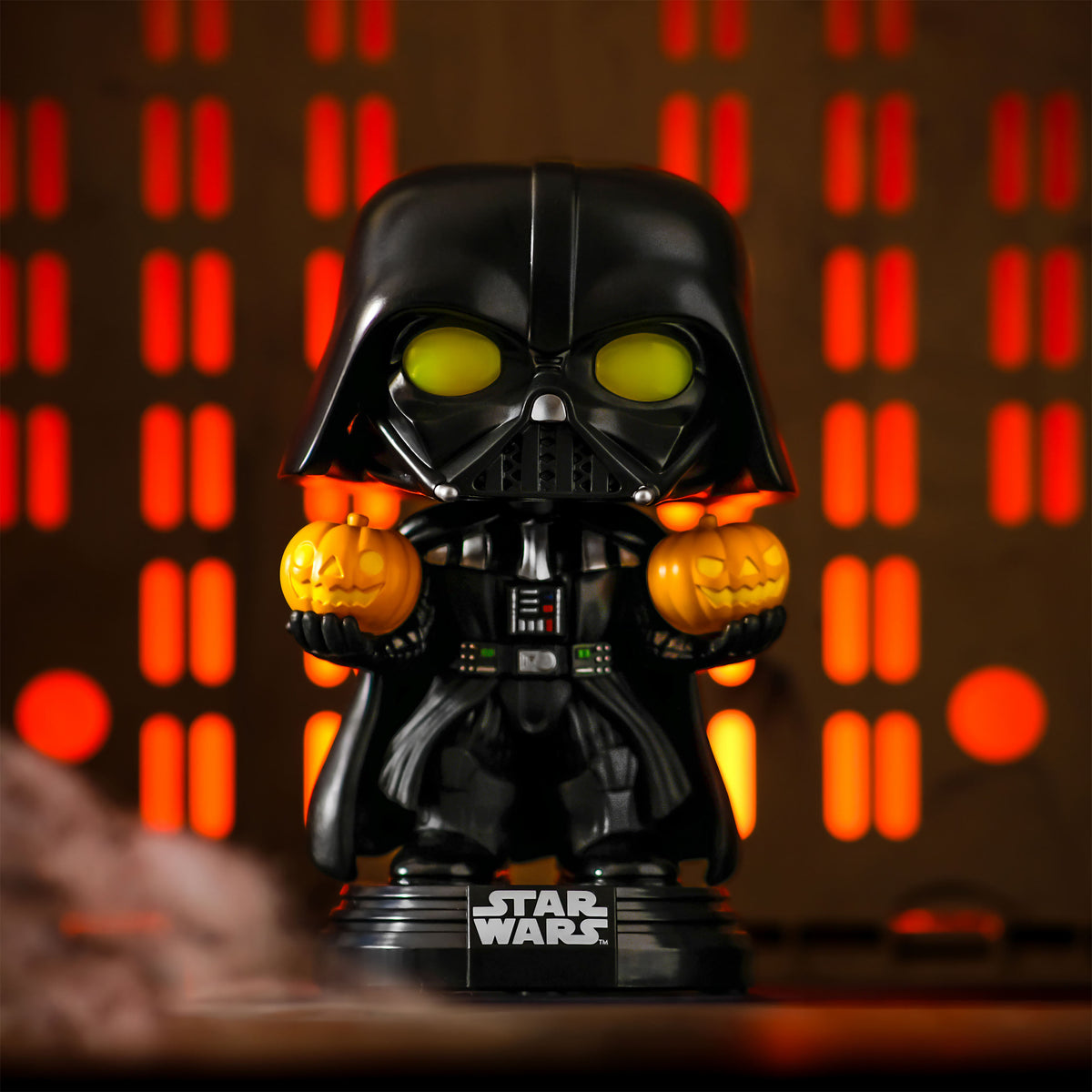Produktbild Star Wars - Darth Vader Funko Pop Wackelkopf-Figur mit Licht