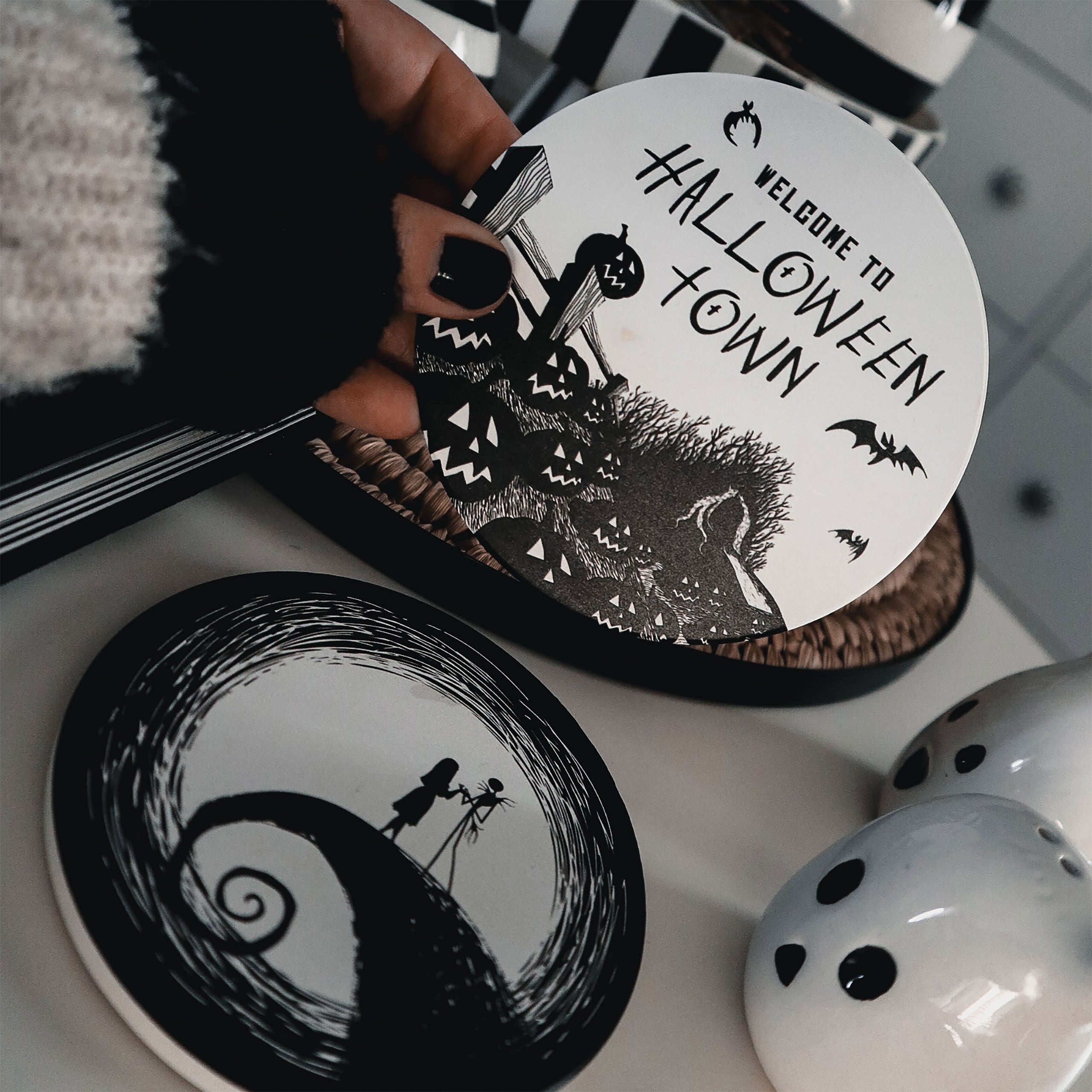 Produktbild Nightmare Before Christmas - Welcome To Halloween Town Untersetzer 2er Set