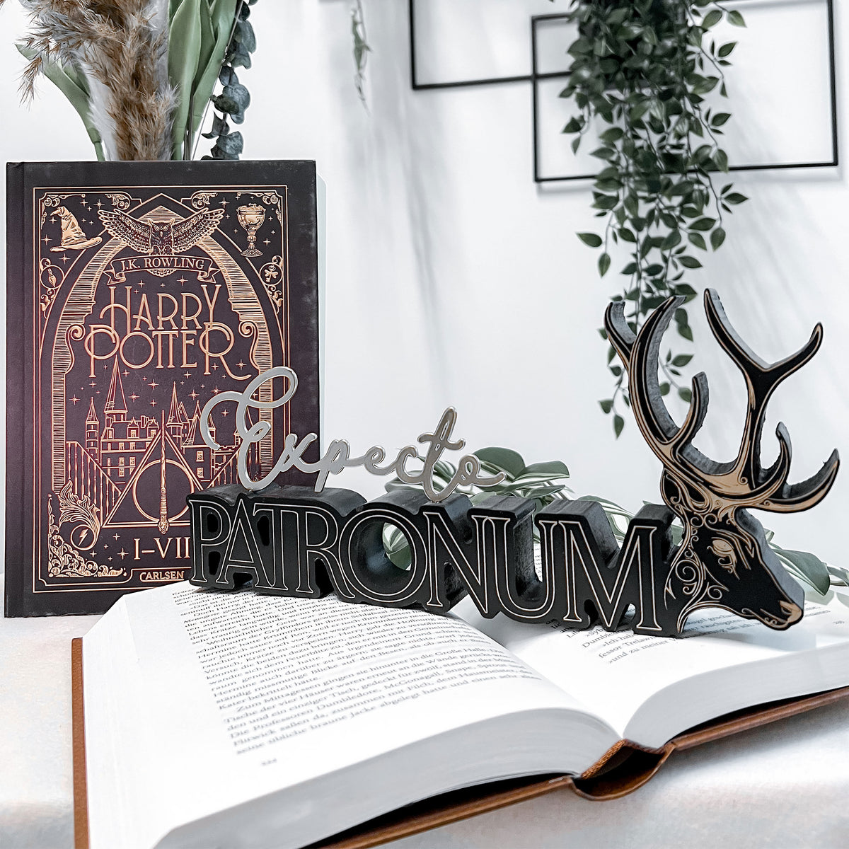 Produktbild Expecto Patronum Schriftzug Deko Holz - Harry Potter