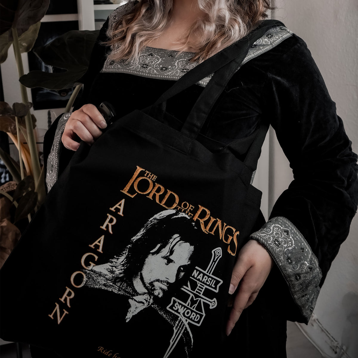 Produktbild Der Herr der Ringe - Aragorn Jutebeutel schwarz