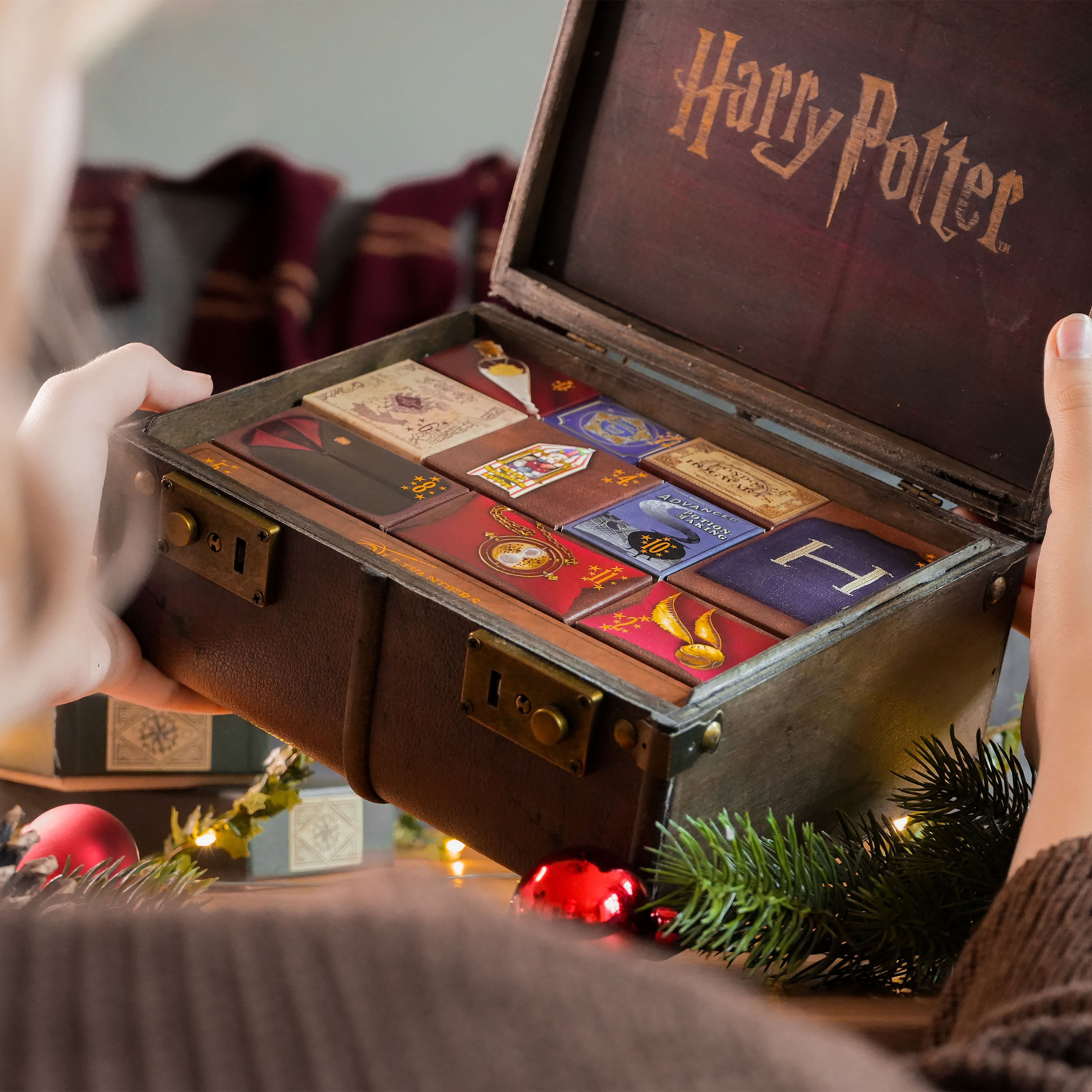 Produktbild Harry Potter - Hogwarts Koffer Adventskalender