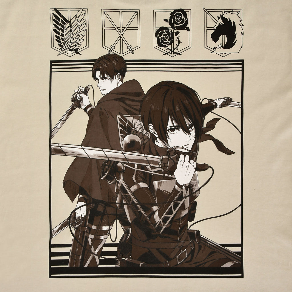 Produktbild Attack on Titan - Group Oversize T-Shirt beige