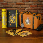 Produktbild Harry Potter - Hufflepuff Premium Geschenkset im Koffer mit Tragegurt