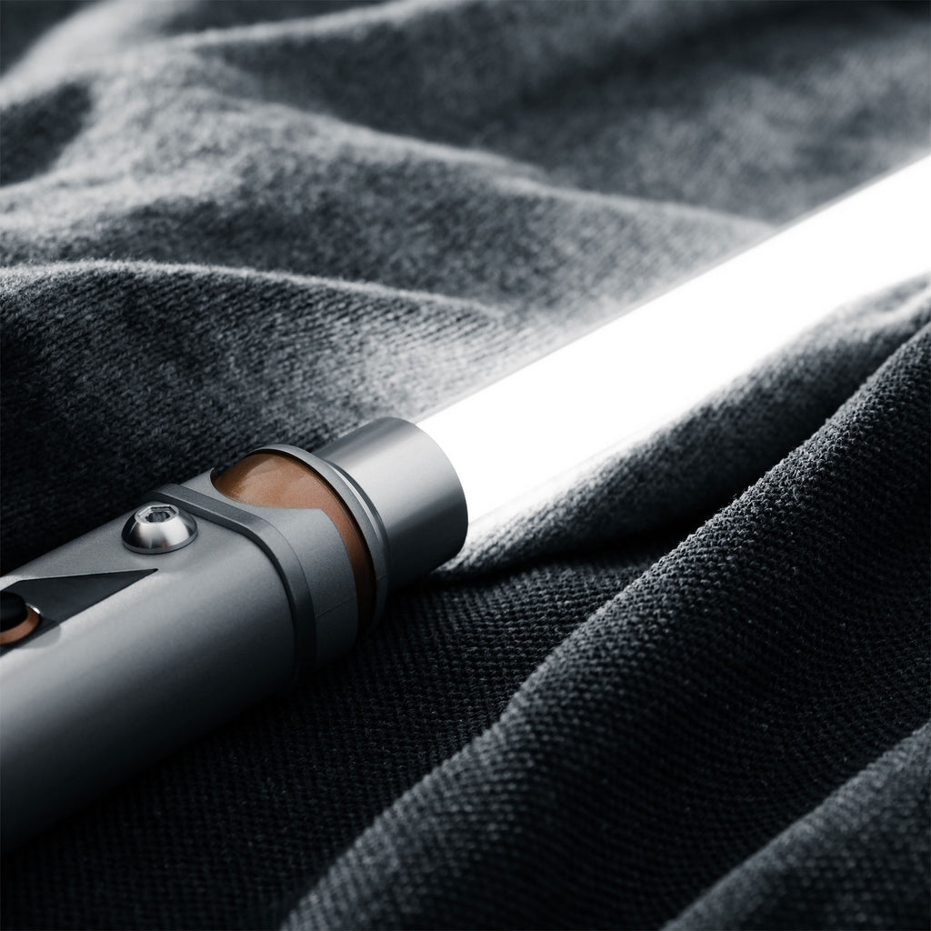 Produktbild Ahsoka Tano Force FX Elite Black Series Lichtschwert - Star Wars
