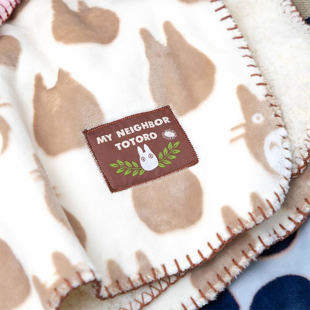 Produktbild Totoro - Silhouette Flauschdecke mit Teddyfell