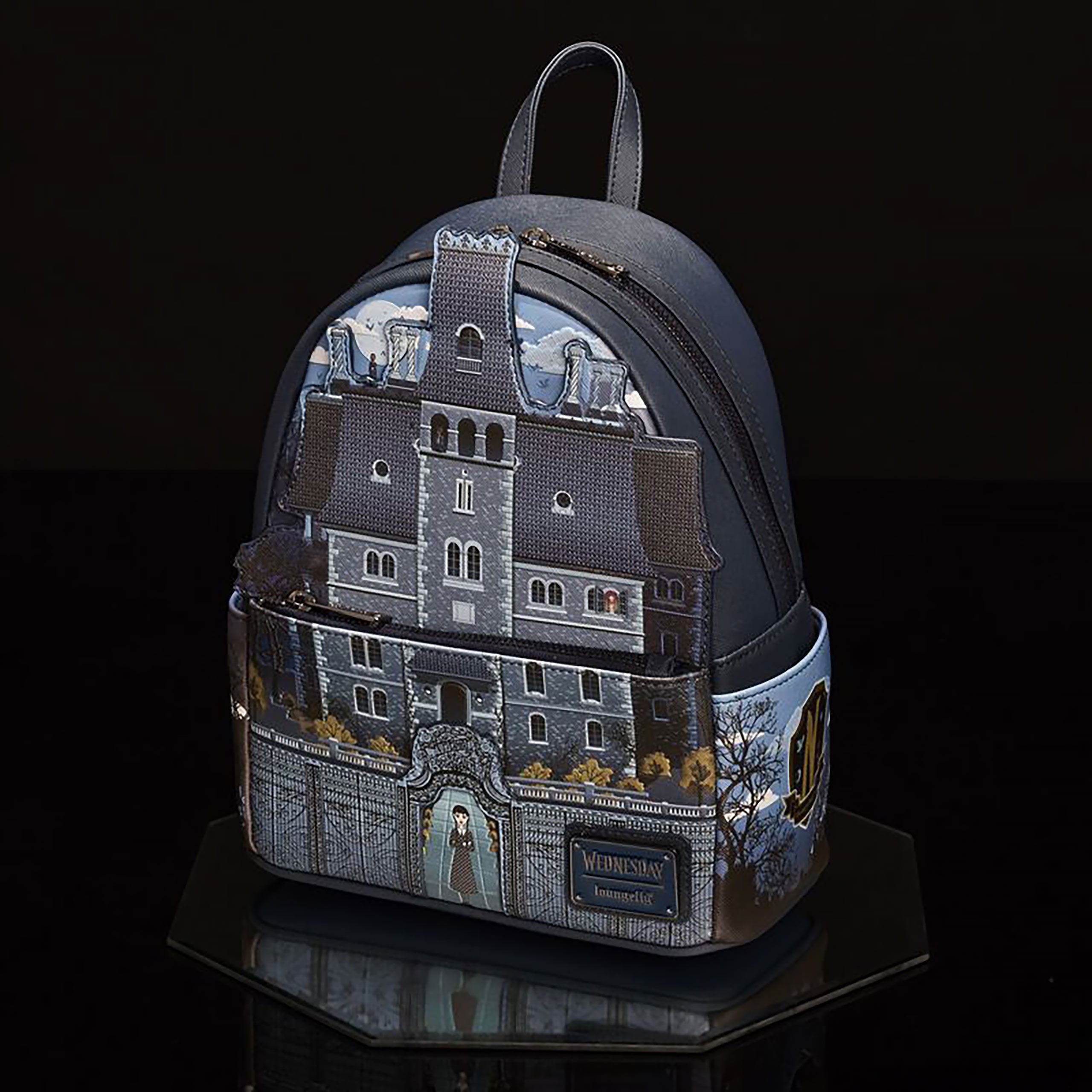 Produktbild Wednesday - Nevermore Academy Glow in the Dark Mini Rucksack