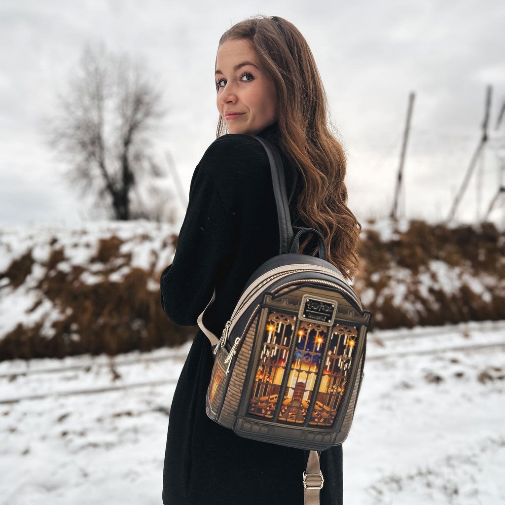 Produktbild Harry Potter - Große Halle Mini Rucksack mit Licht