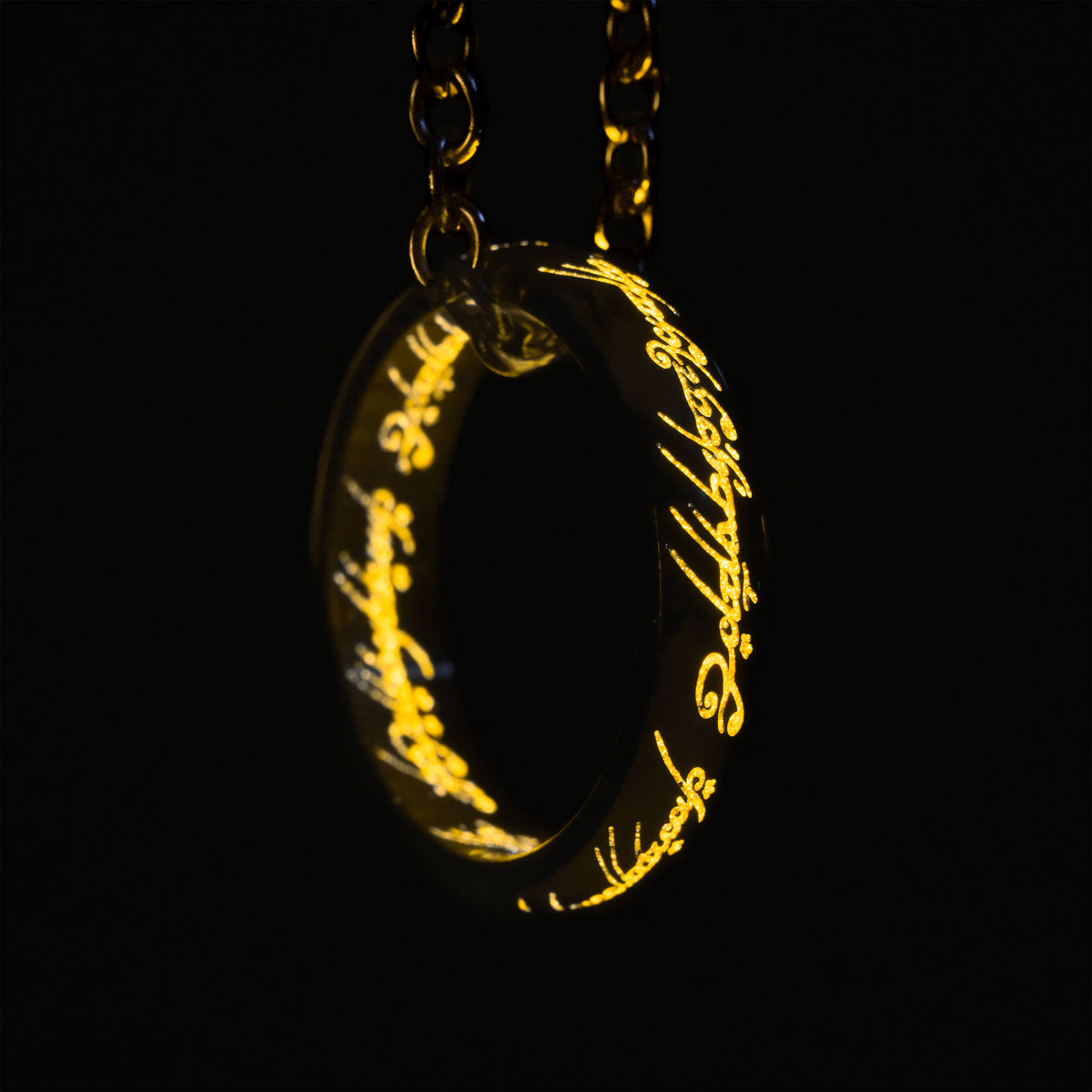 Produktbild Der Herr der Ringe - Frodo Schmuckset mit Glow in the Dark Effekt