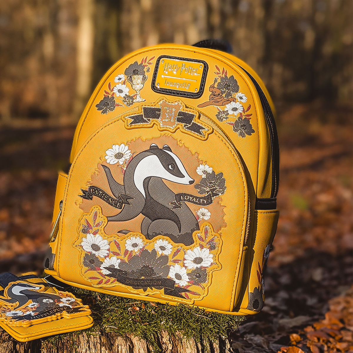 Produktbild Harry Potter - Hufflepuff Tattoo Mini Rucksack