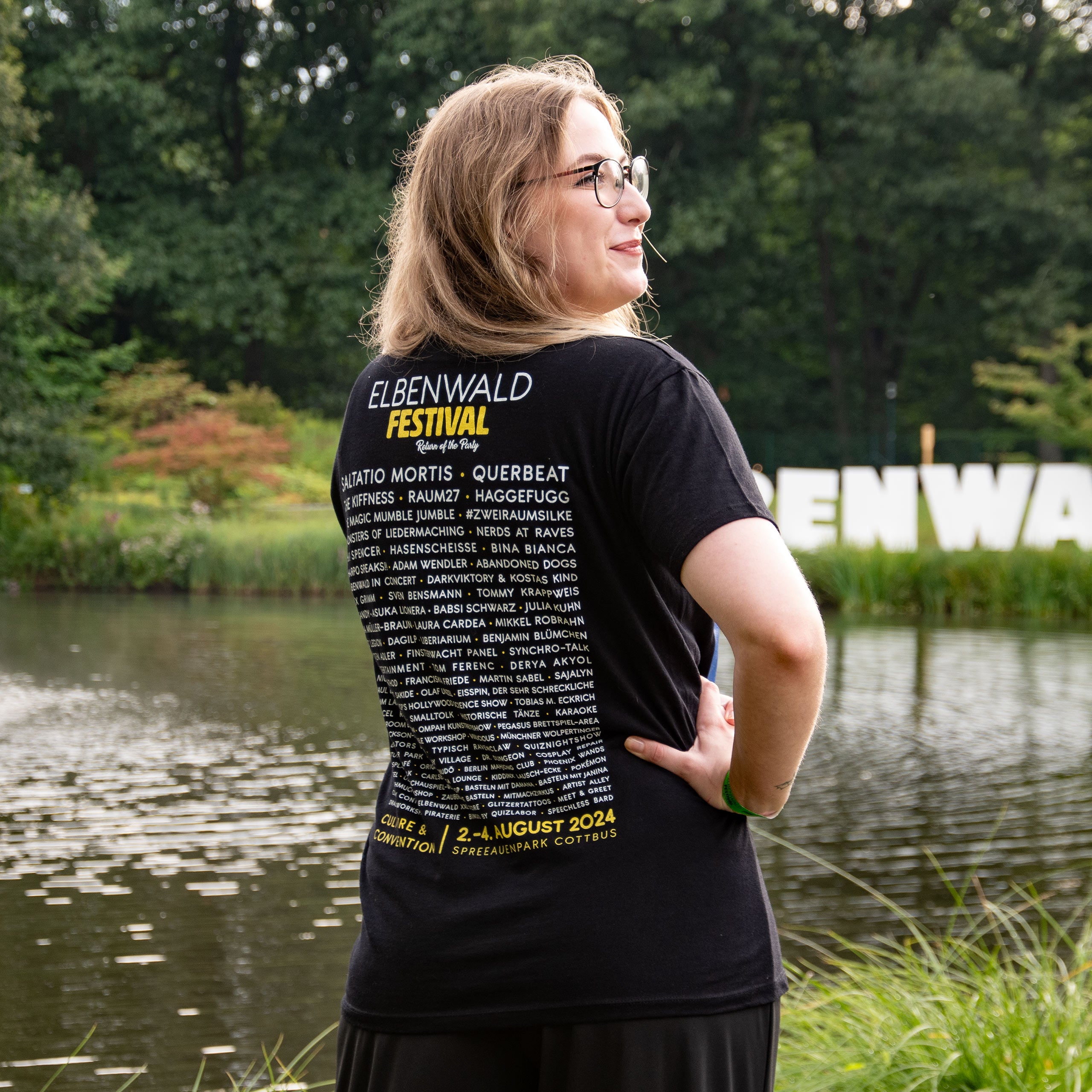 Produktbild Elbenwald Festival Return of the Party Dragon T-Shirt